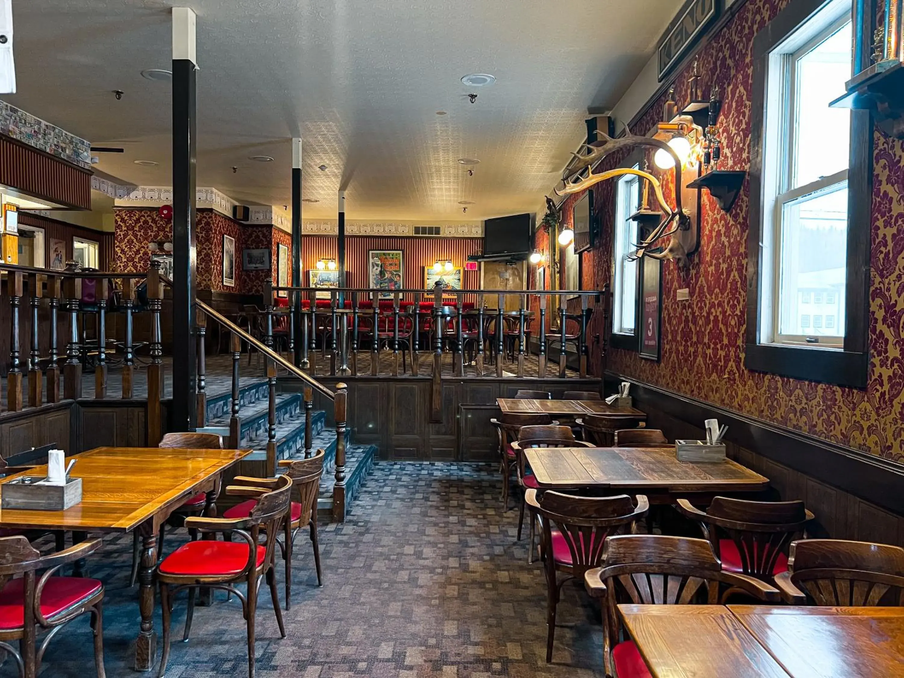 Restaurant/places to eat in The Downtown, a Coast Hotel Restaurant/places to eat in The Downtown, a Coast Hotel