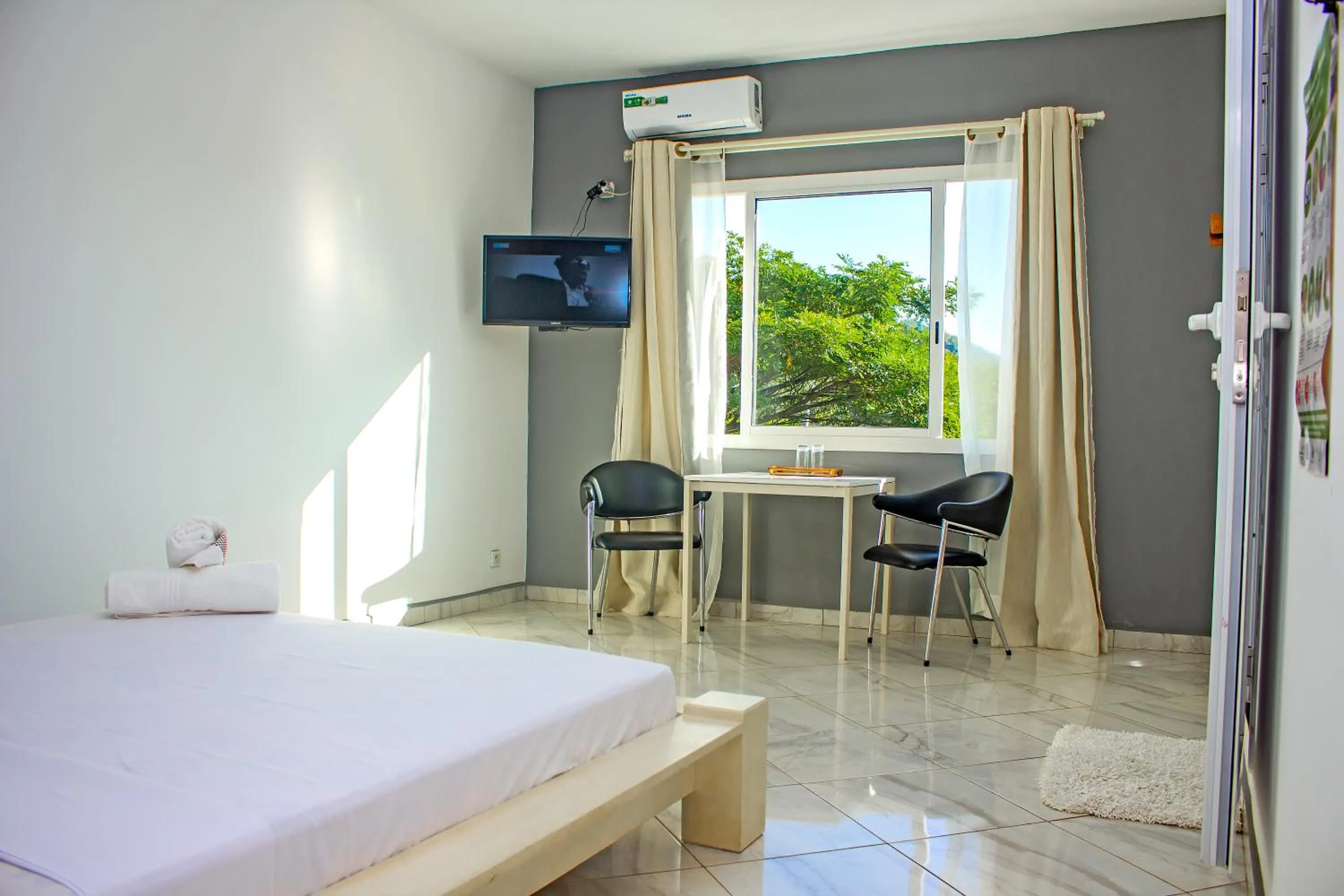 Bed in Cambria Hotel