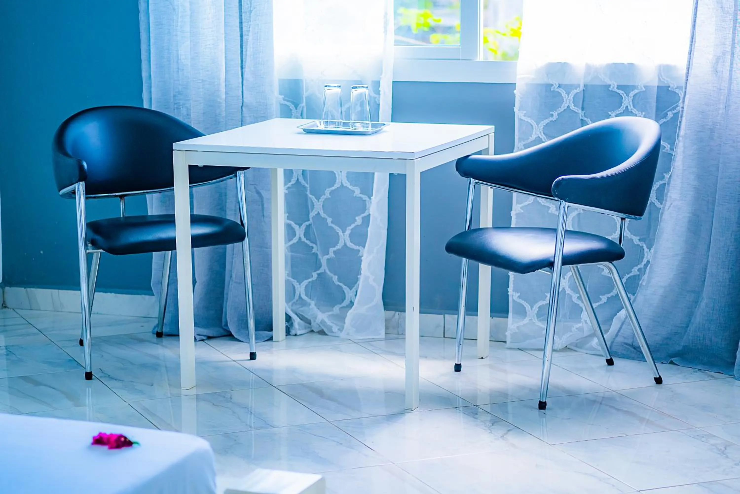 Decorative detail in Cambria Hotel