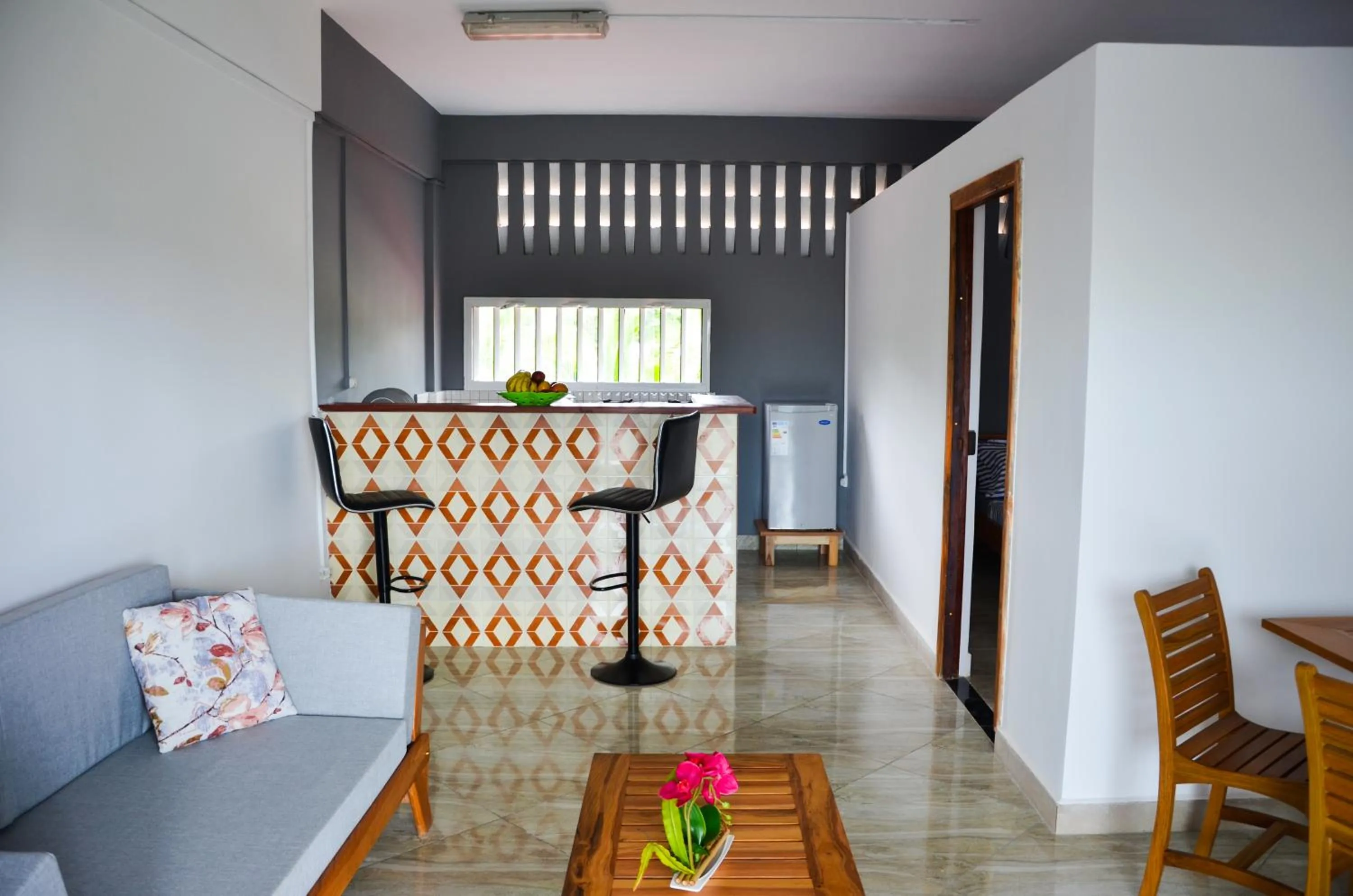 Living room in Cambria Hotel