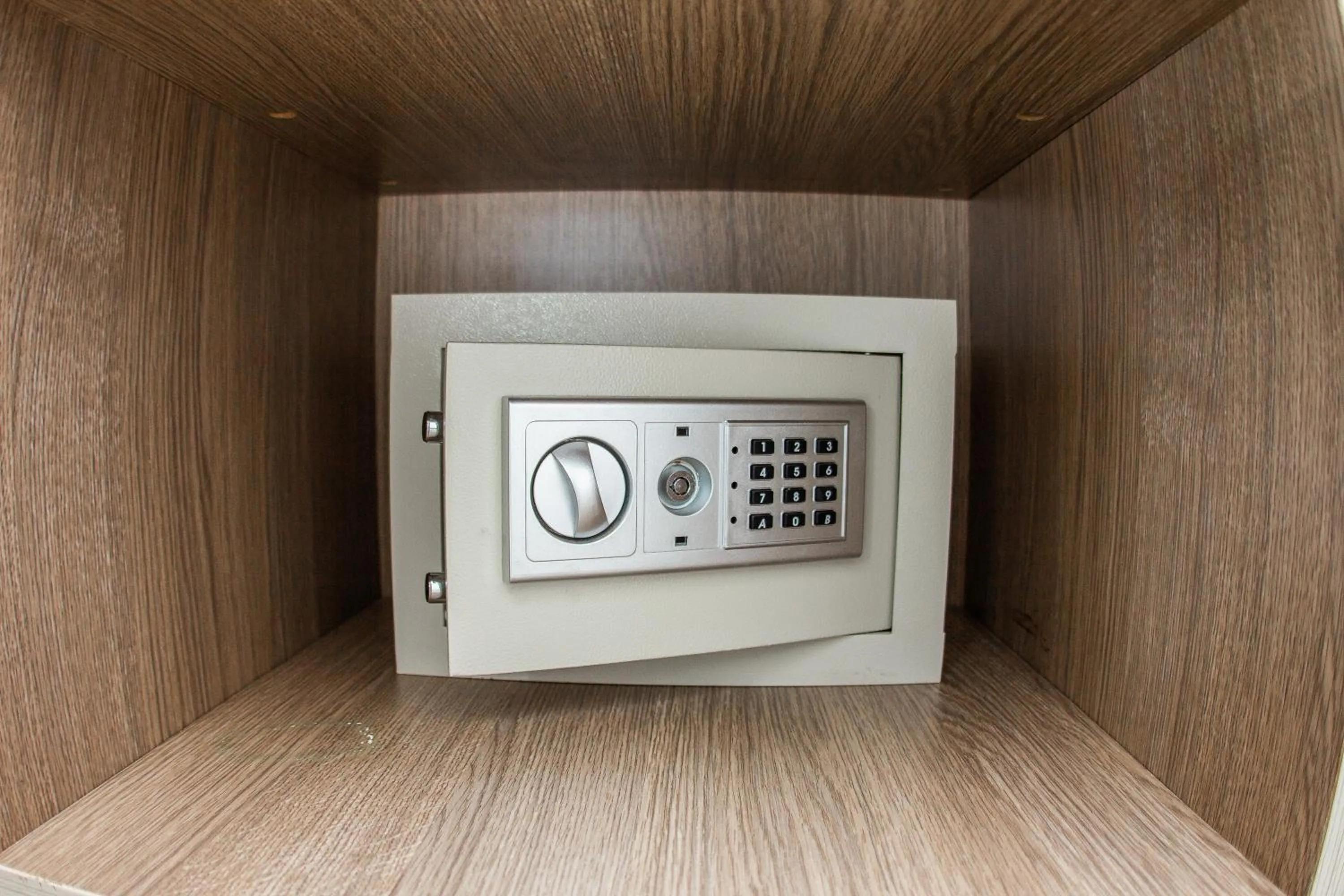 safe in Cambria Hotel