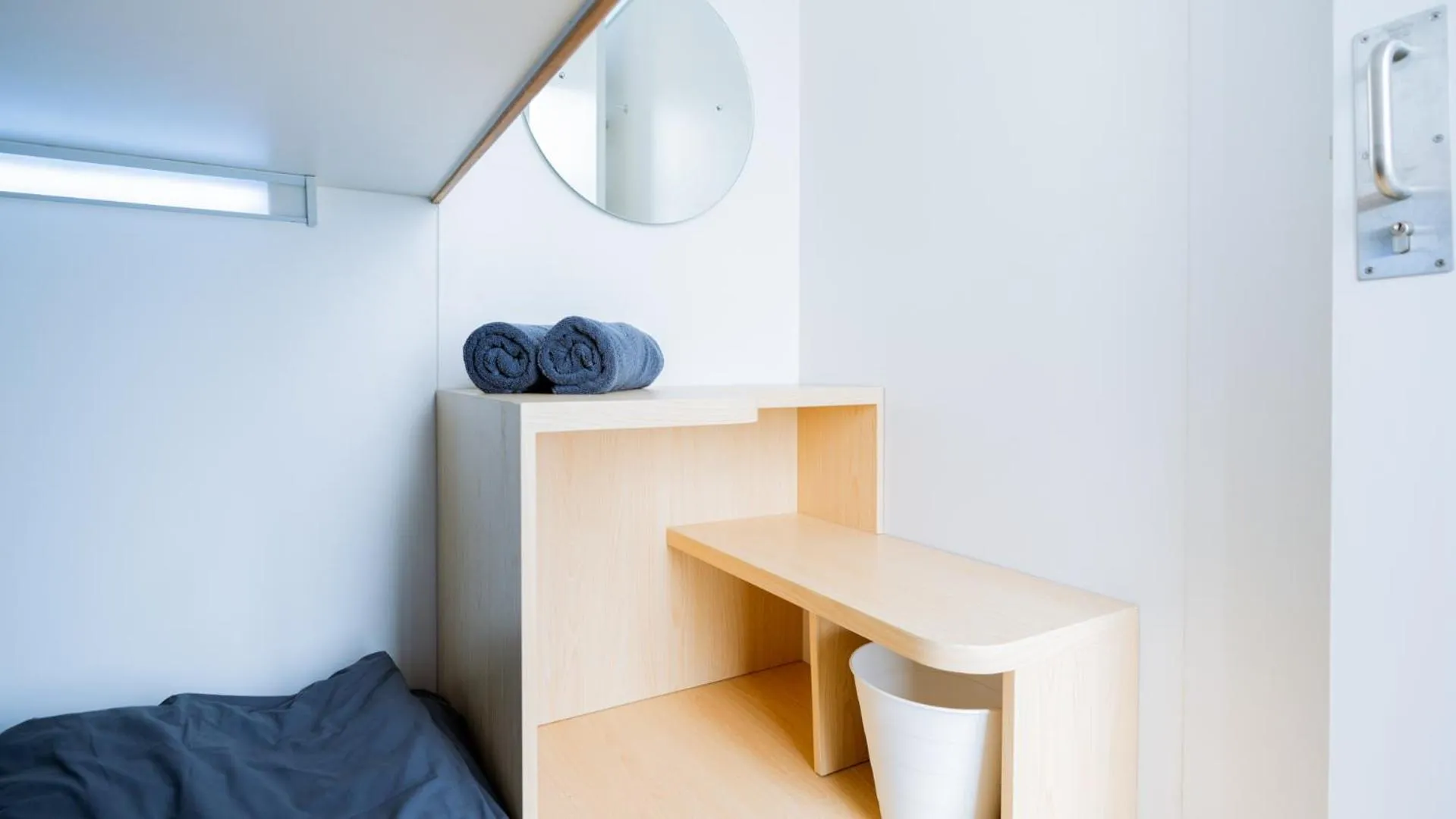 towels in Bobopod Kota Lama, Semarang