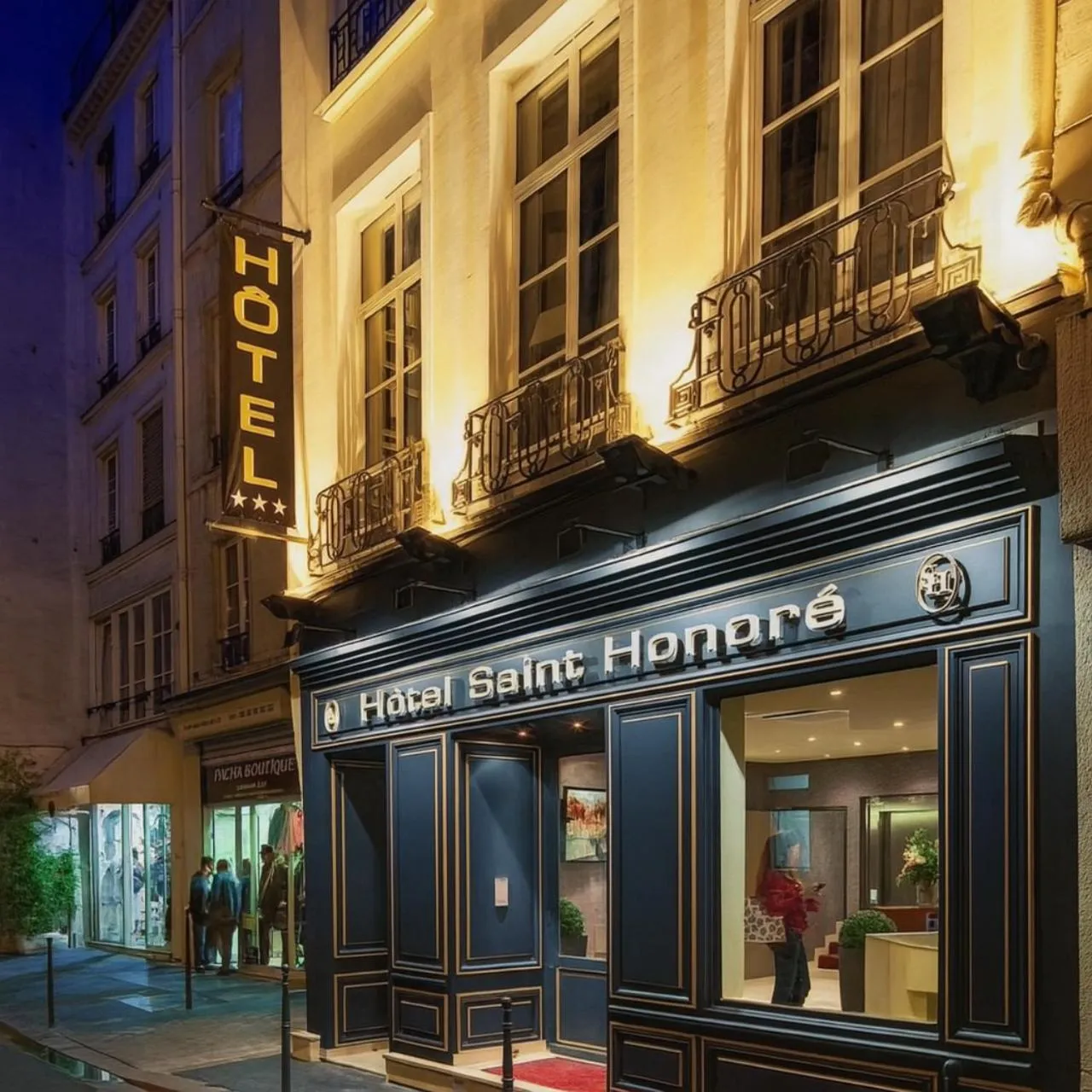 Property building in Hôtel 85 Saint Honore
