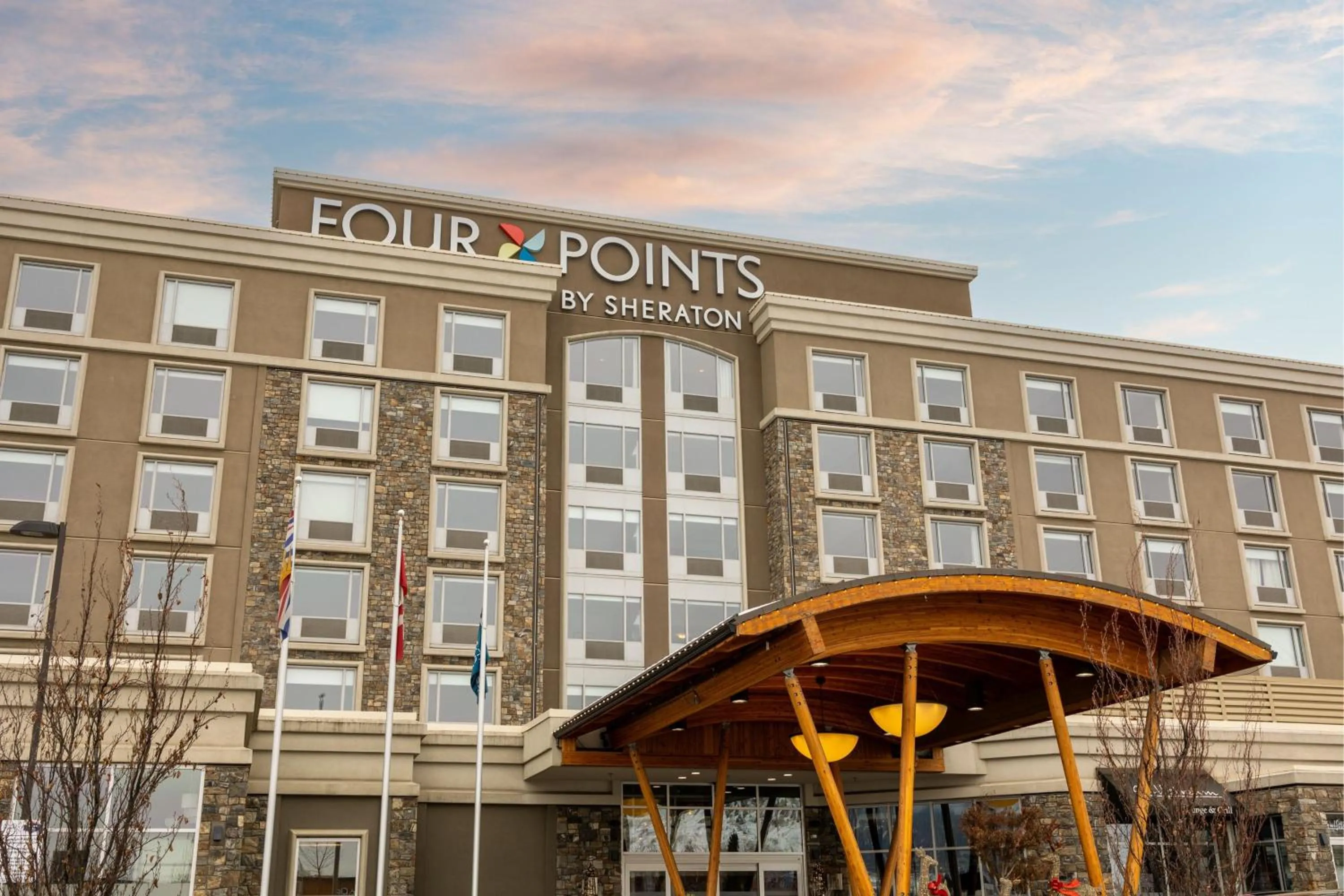 Property building in Four Points by Sheraton Kelowna Airport