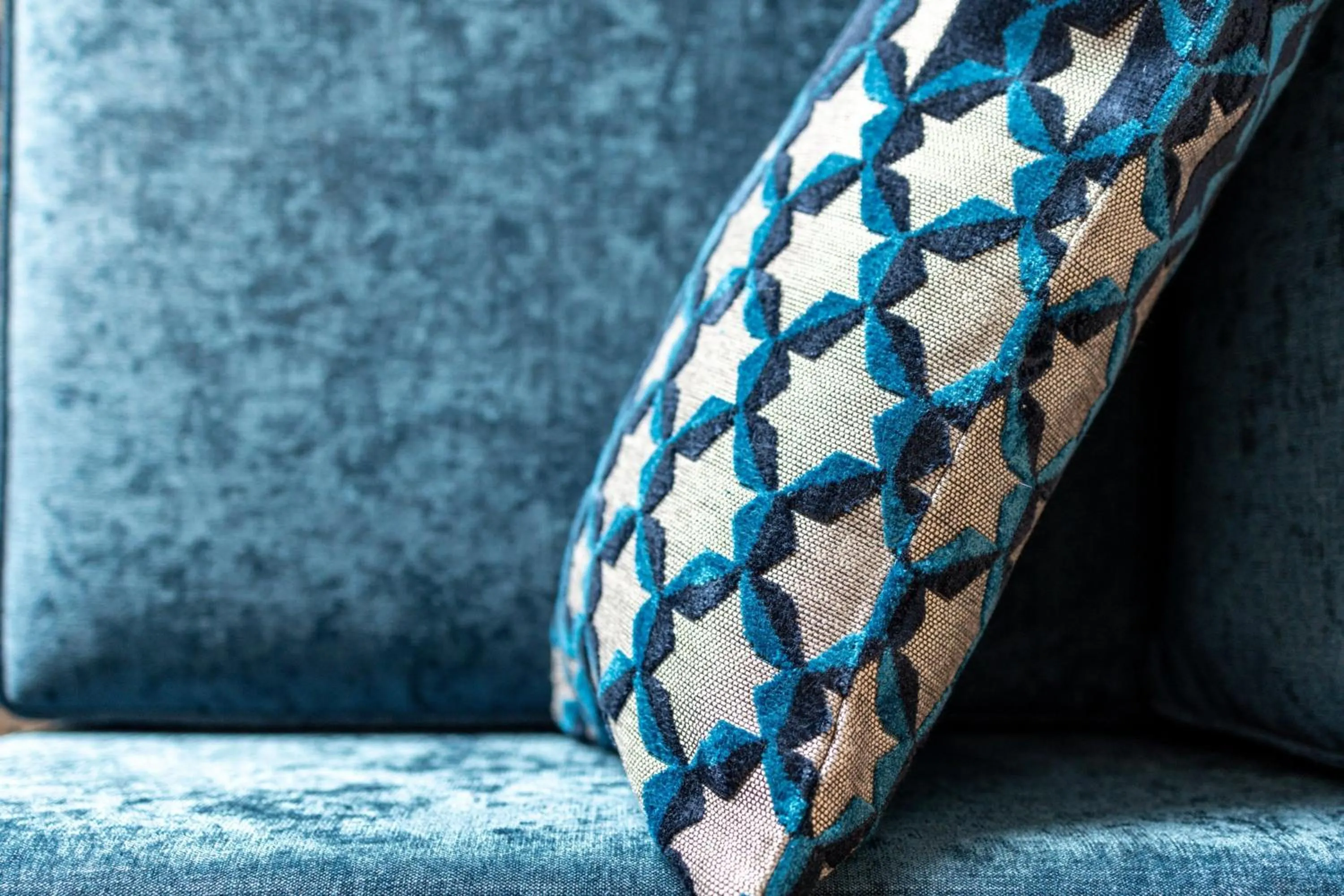 Photo of the whole room in Four Points by Sheraton Kelowna Airport