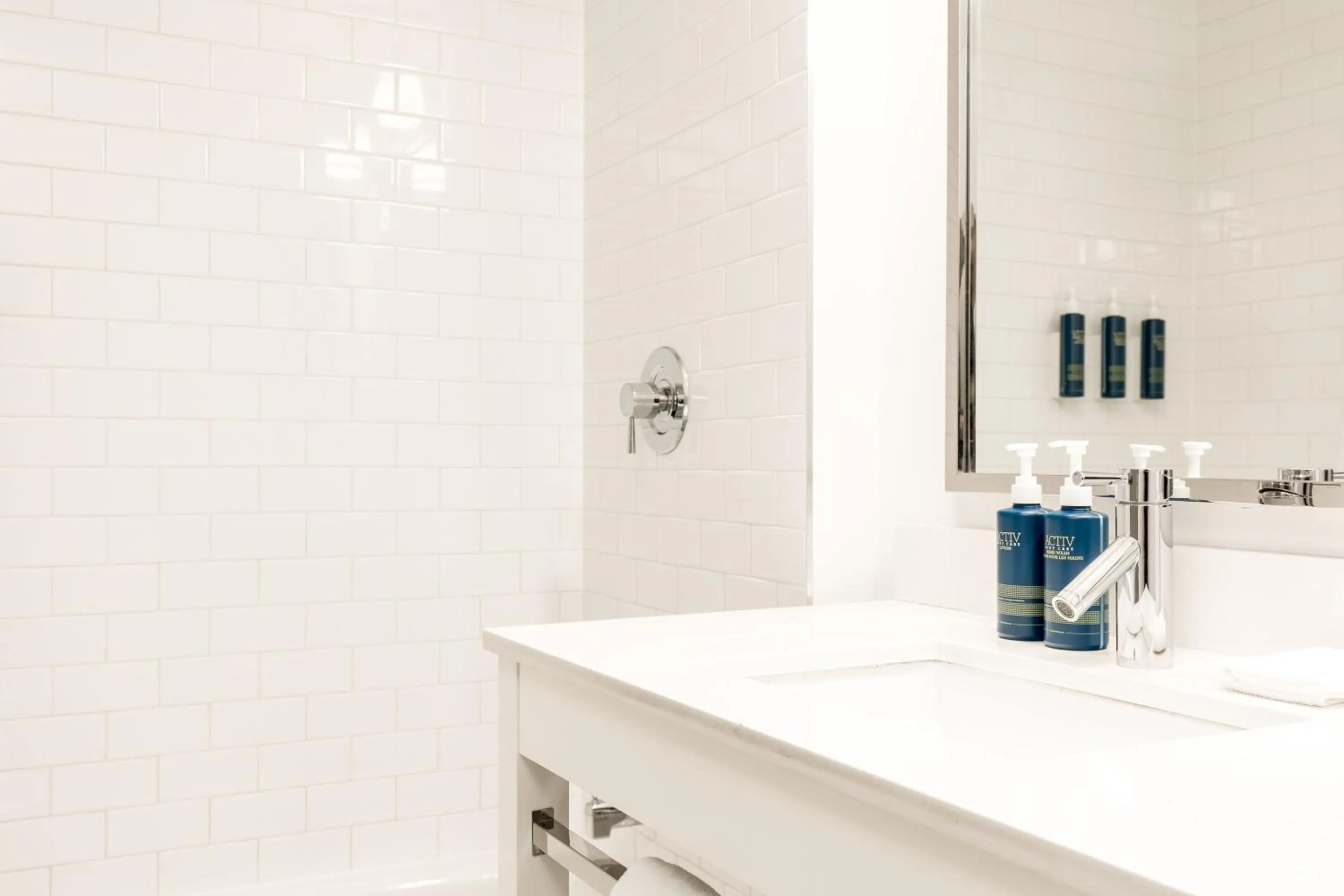 Bathroom in Four Points by Sheraton Kelowna Airport