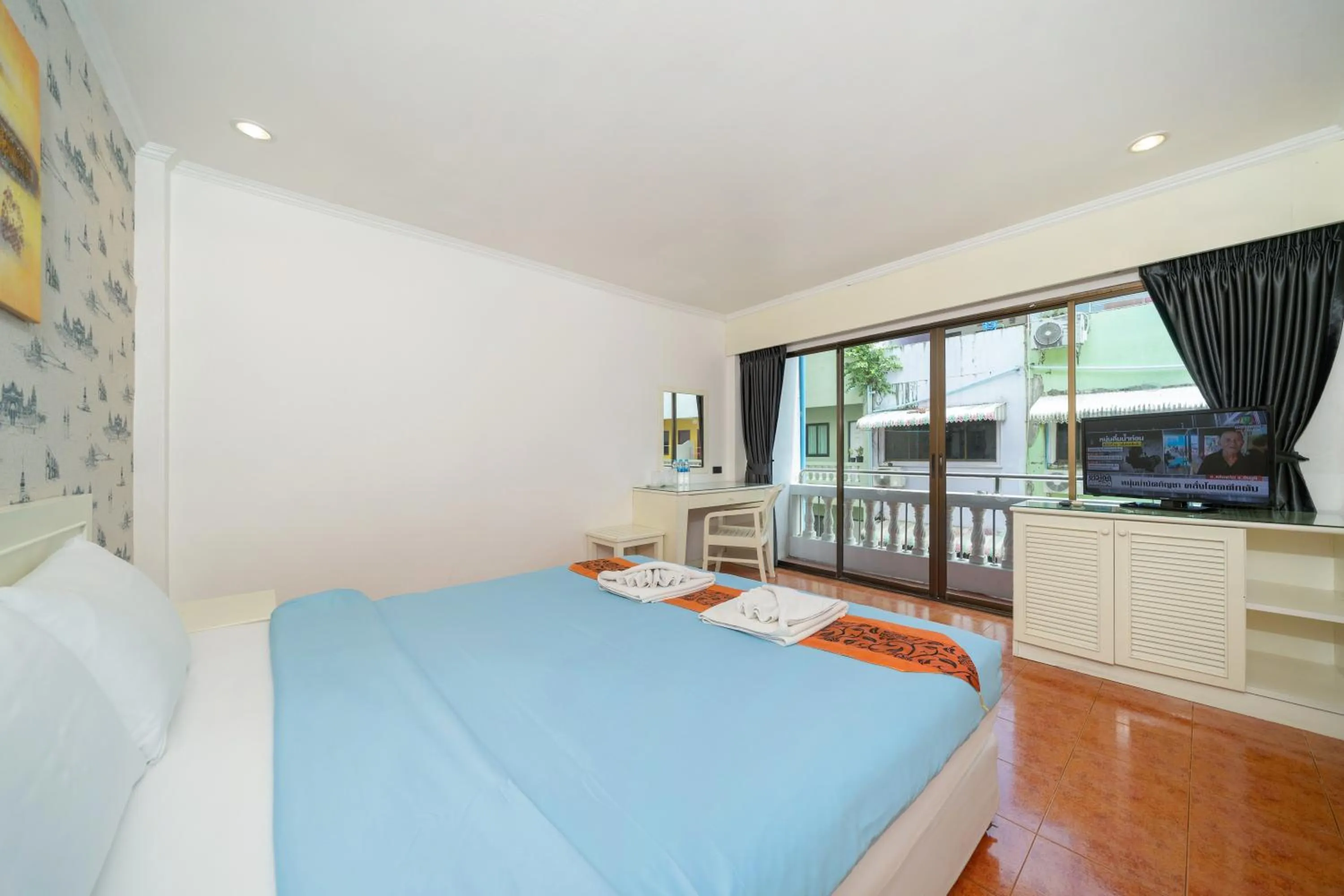 Bed in Patong Central Residence and Apartment