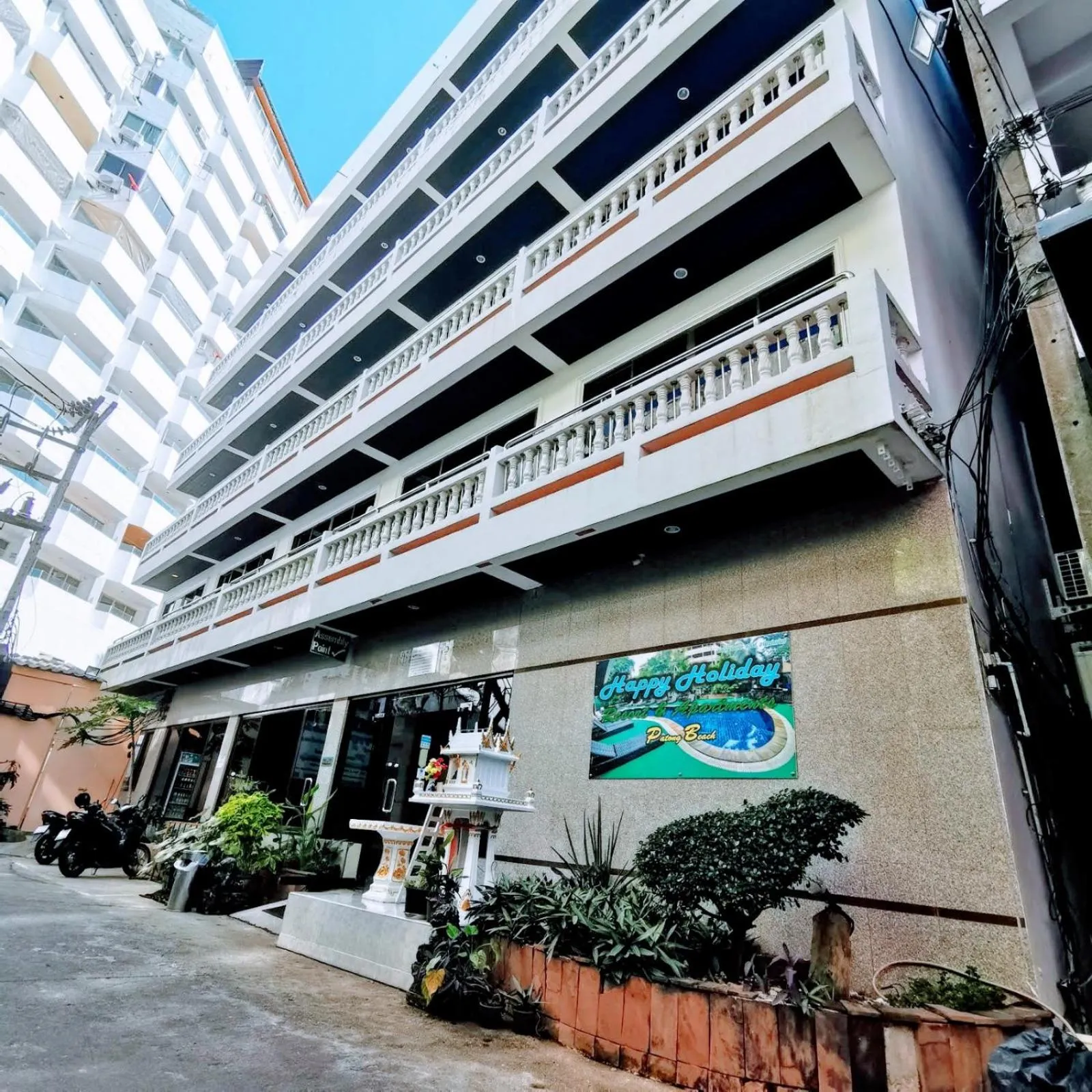 Property building in Patong Central Residence and Apartment