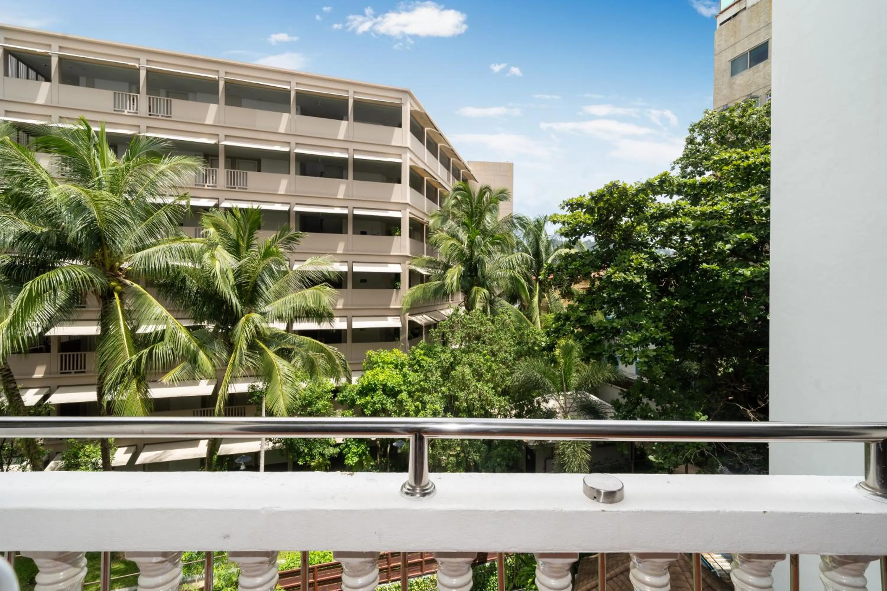 Day in Patong Central Residence and Apartment