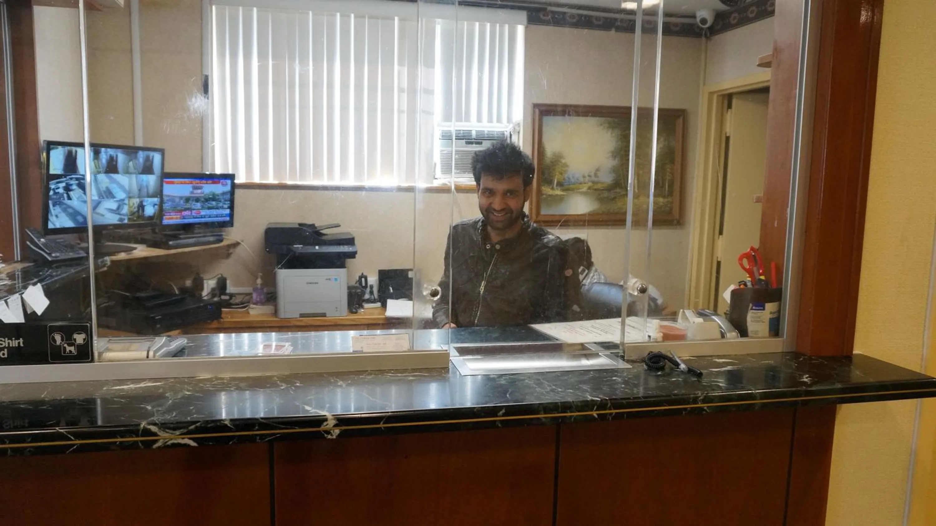 Lobby or reception in Flushing Motel