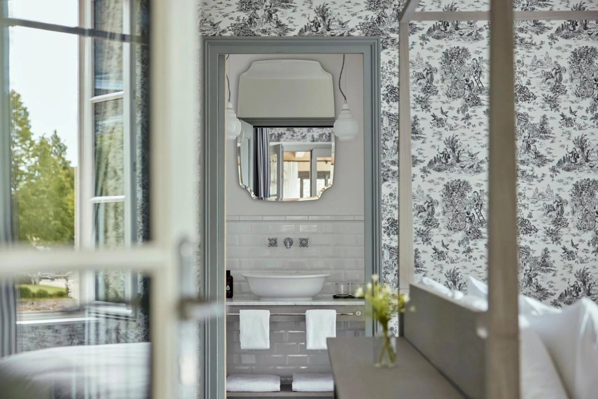 Photo of the whole room in COMO Le Montrachet