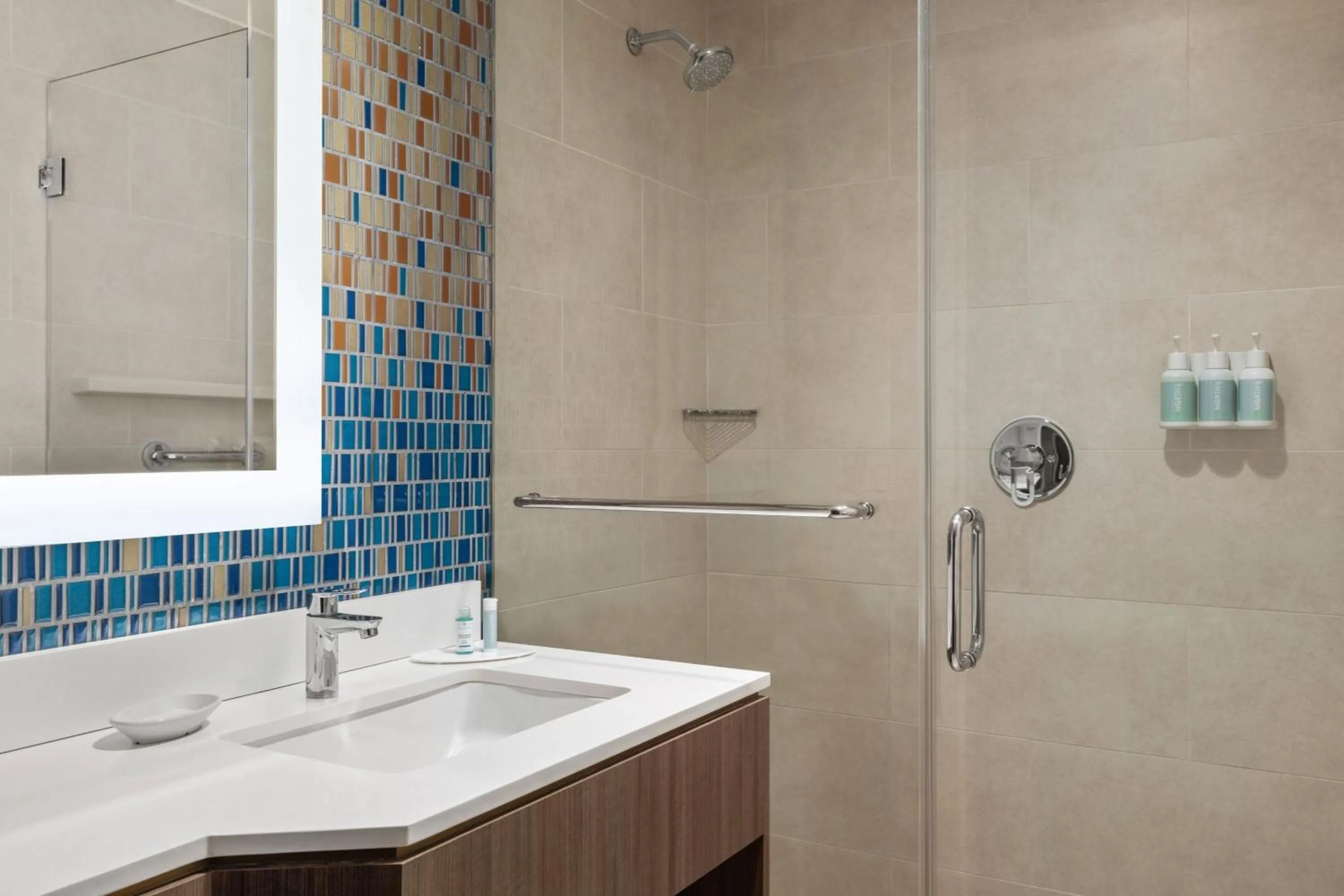 Bathroom in Courtyard by Marriott New York Manhattan/Chelsea