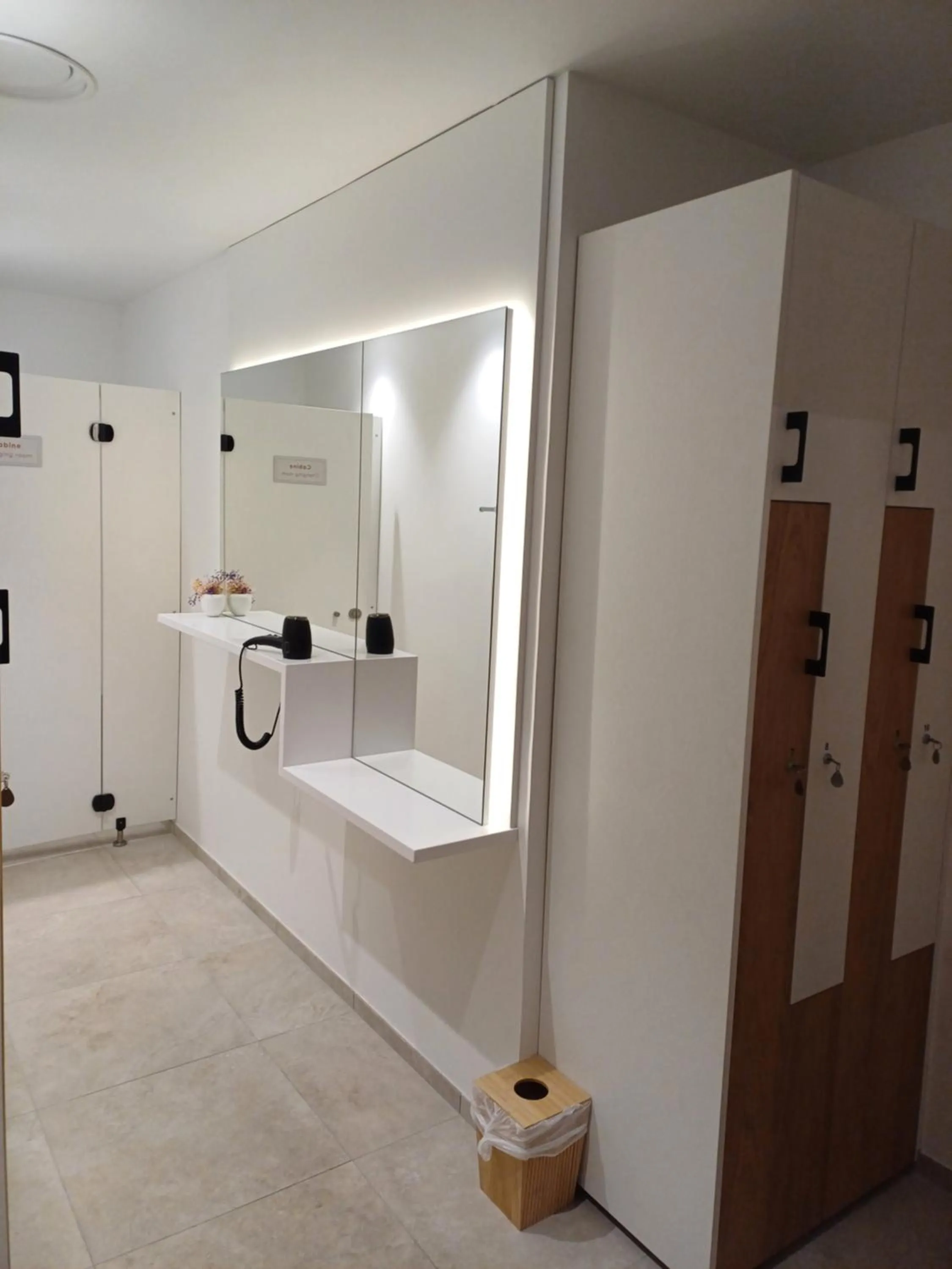 Fitness centre/facilities in Eco-Domaine La Fontaine - HOTEL-SPA - 300 m Plage de la Fontaine aux Bretons