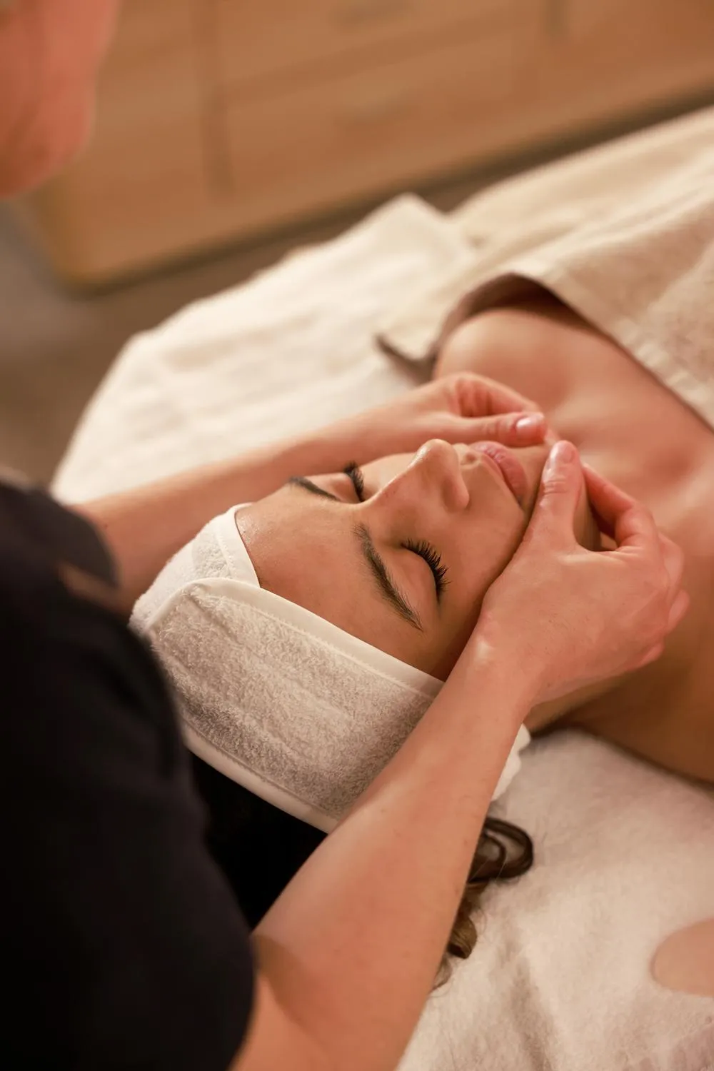 Massage in Eco-Domaine La Fontaine - HOTEL-SPA - 300 m Plage de la Fontaine aux Bretons