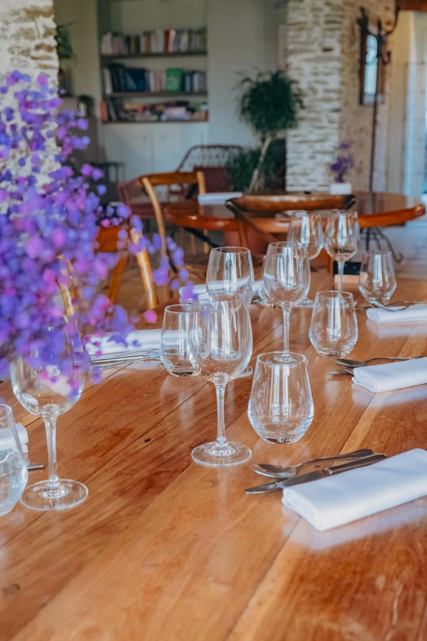 Restaurant/places to eat in Eco-Domaine La Fontaine - HOTEL-SPA - 300 m Plage de la Fontaine aux Bretons