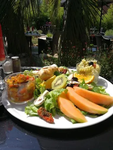 Restaurant/places to eat in Logis Hôtel Acotel