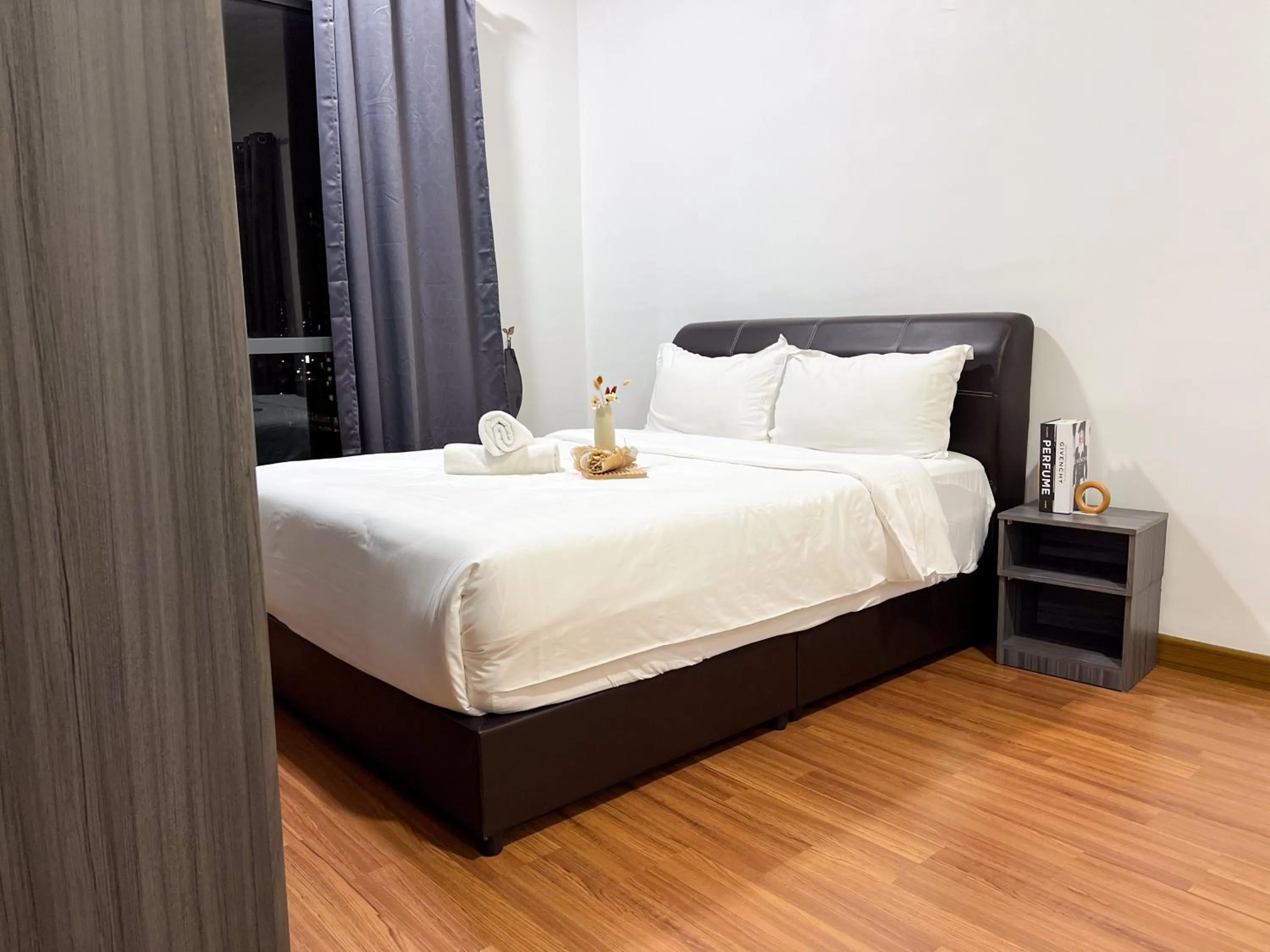 Bed in Da Men Subang Jaya USJ by Iconique