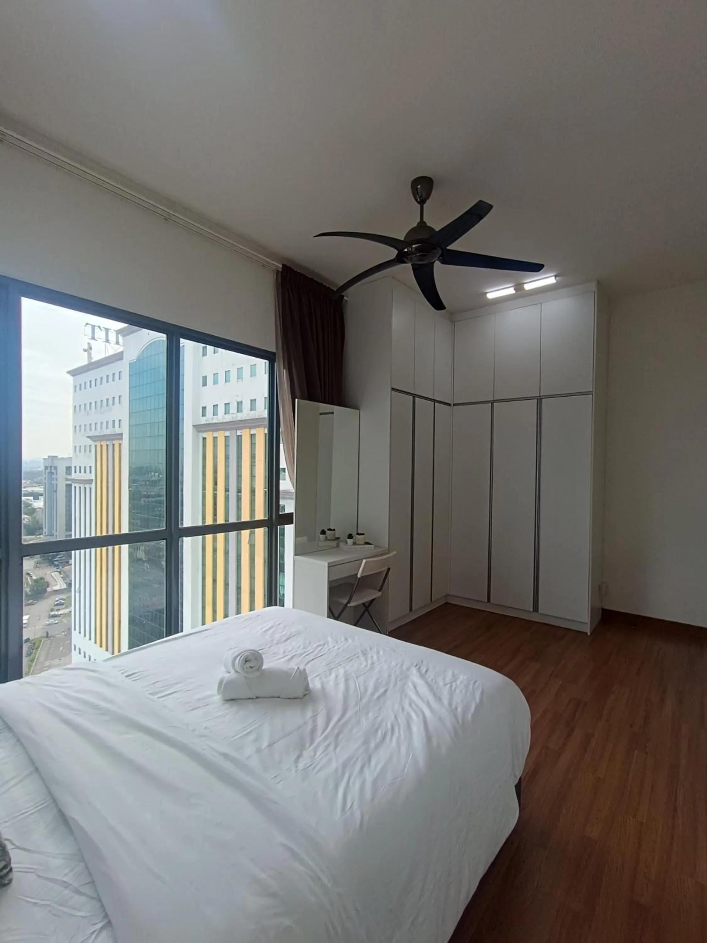 Bed in Da Men Subang Jaya USJ by Iconique