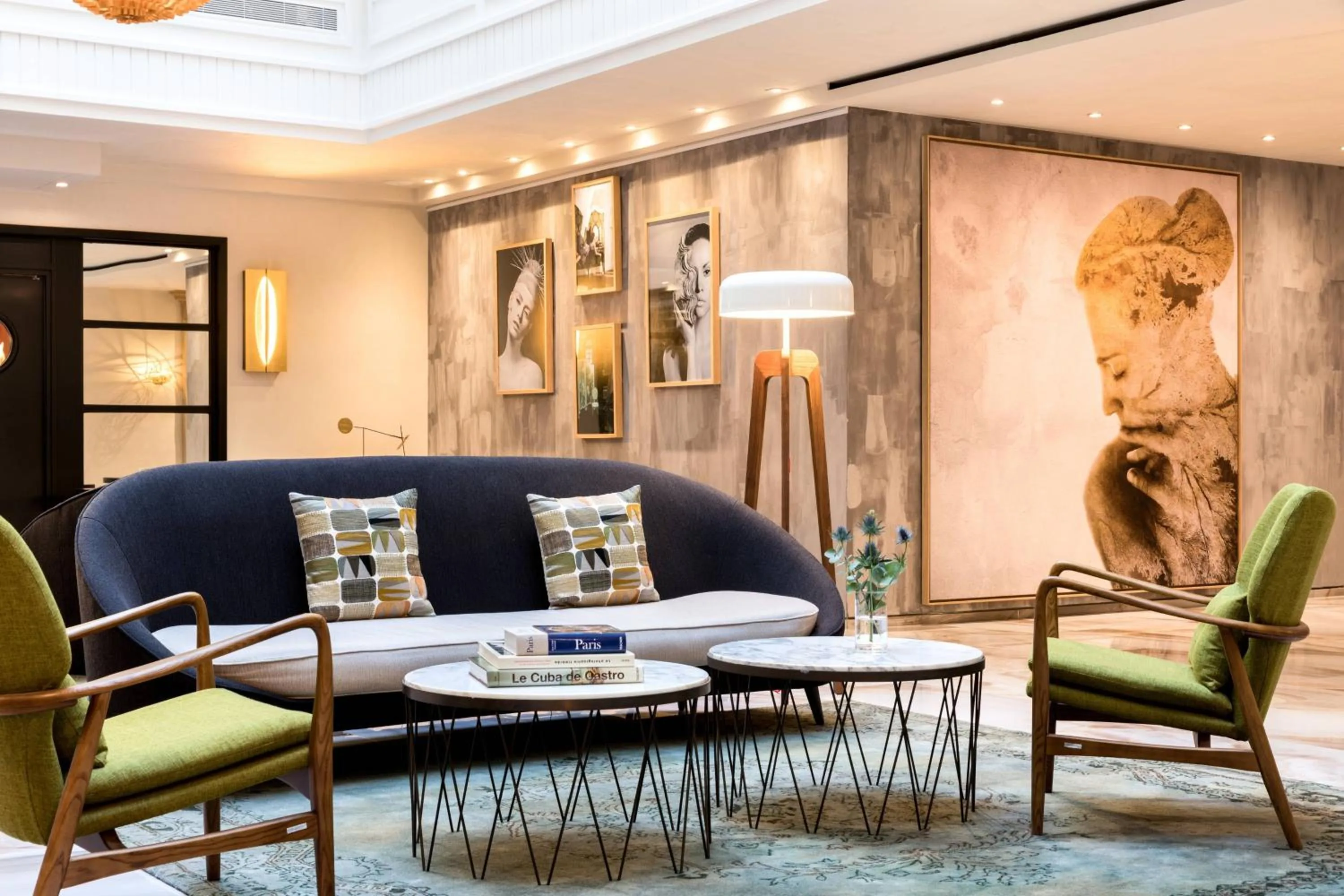 Restaurant/places to eat in Renaissance Paris Vendome Hotel