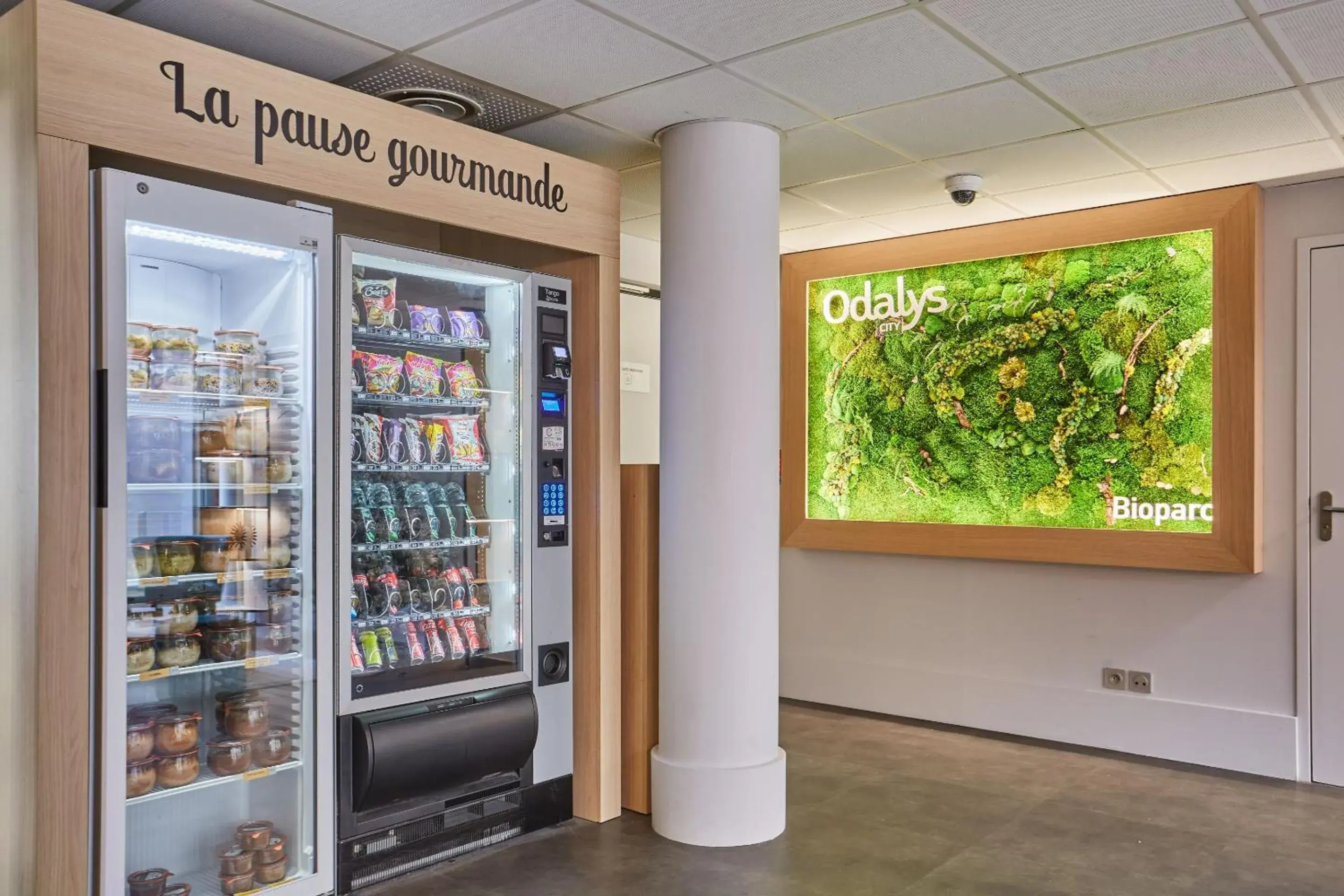 Lobby or reception in Appart'hôtel Odalys City - Bioparc Lyon Est Lobby or reception in Appart'hôtel Odalys City - Bioparc Lyon Est