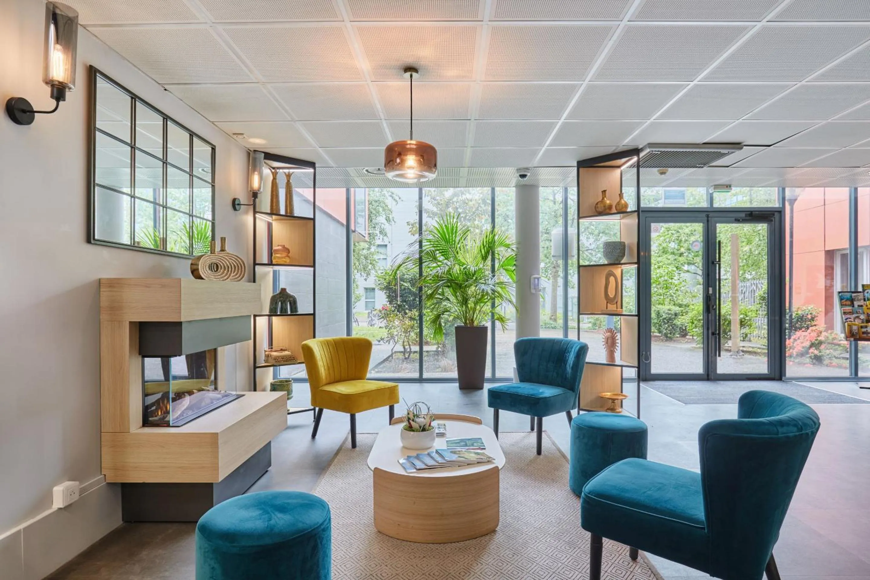 Lobby or reception in Appart'hôtel Odalys City - Bioparc Lyon Est