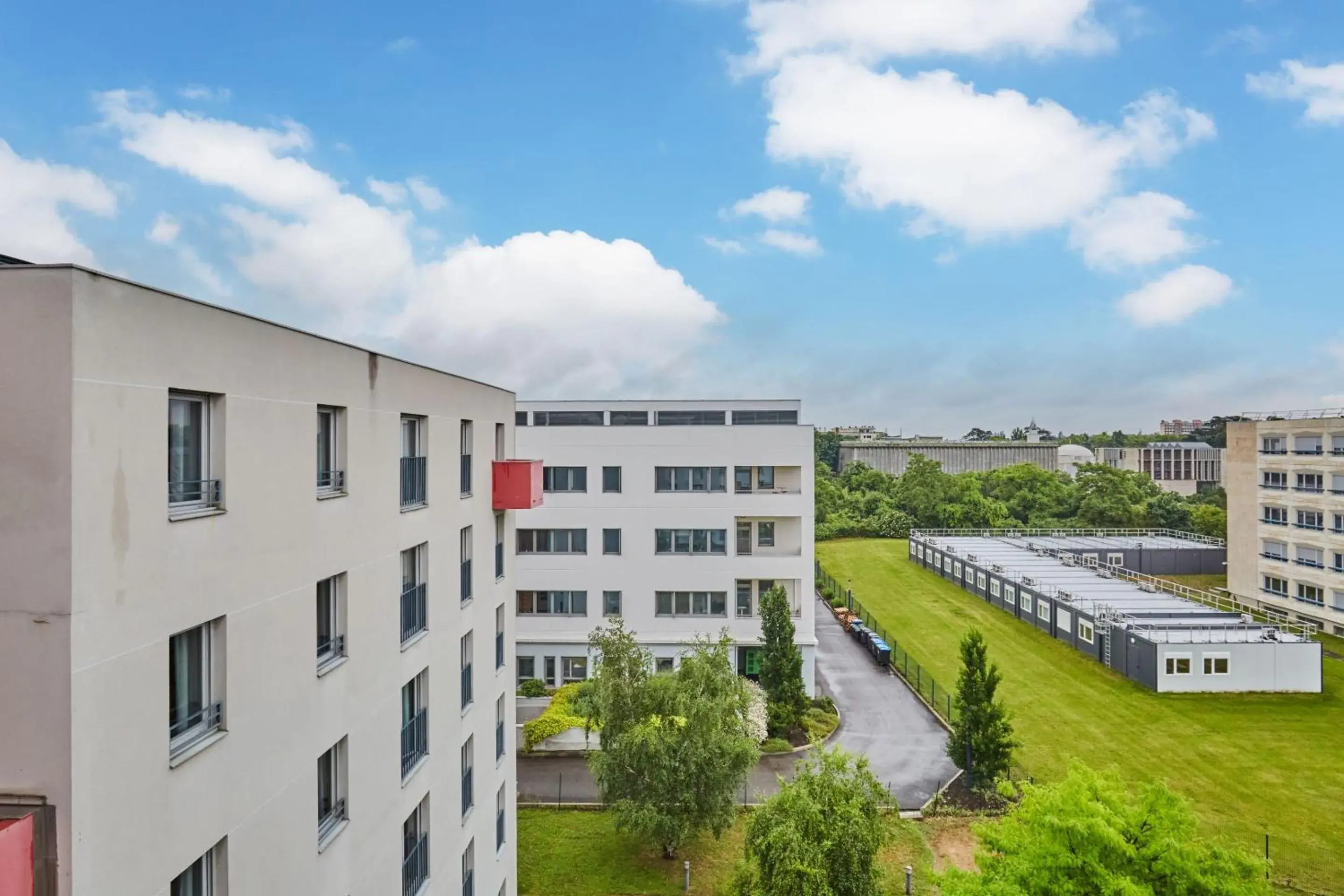 City view in Appart'hôtel Odalys City - Bioparc Lyon Est City view in Appart'hôtel Odalys City - Bioparc Lyon Est