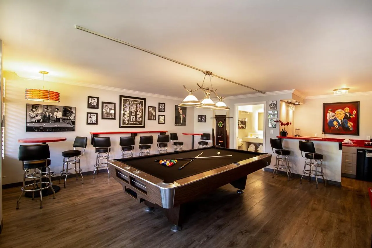 Billiard in Palm Garden Hotel