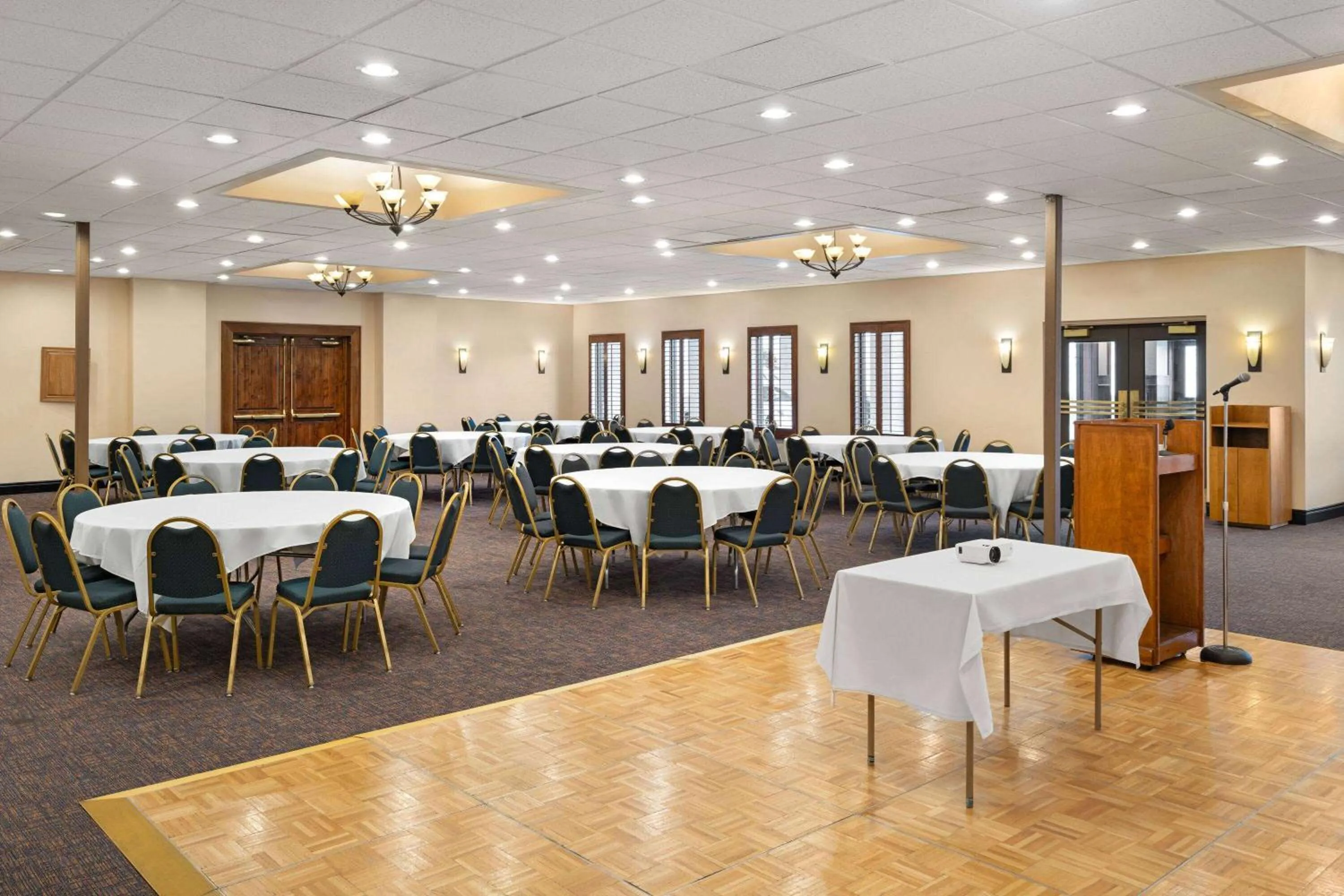 Banquet/Function facilities in Ramada by Wyndham Tucson