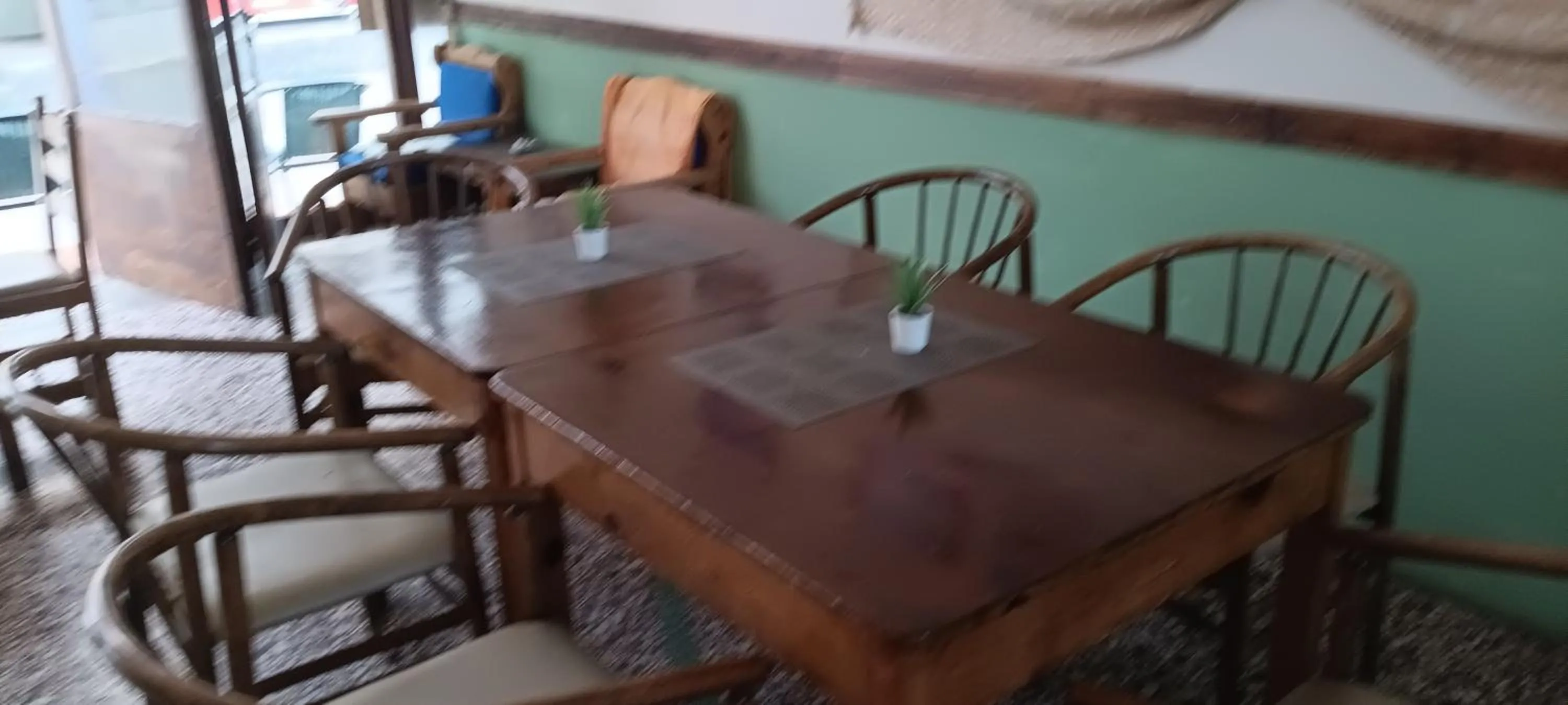 Restaurant/places to eat in Hotel zakros rooms-restaurant