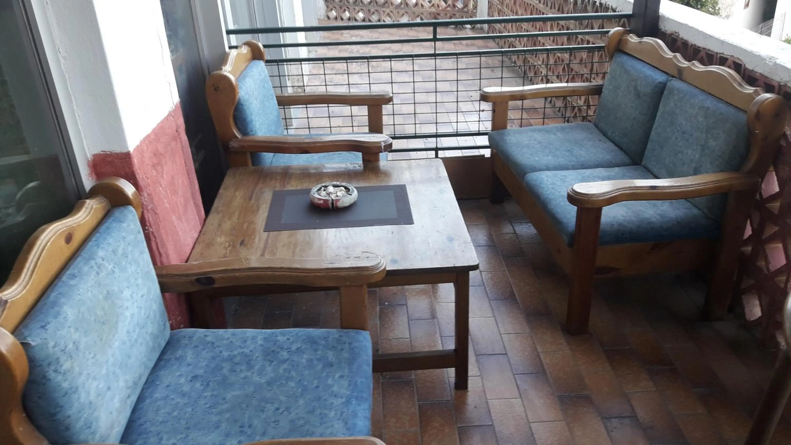 Seating area in Hotel zakros rooms-restaurant