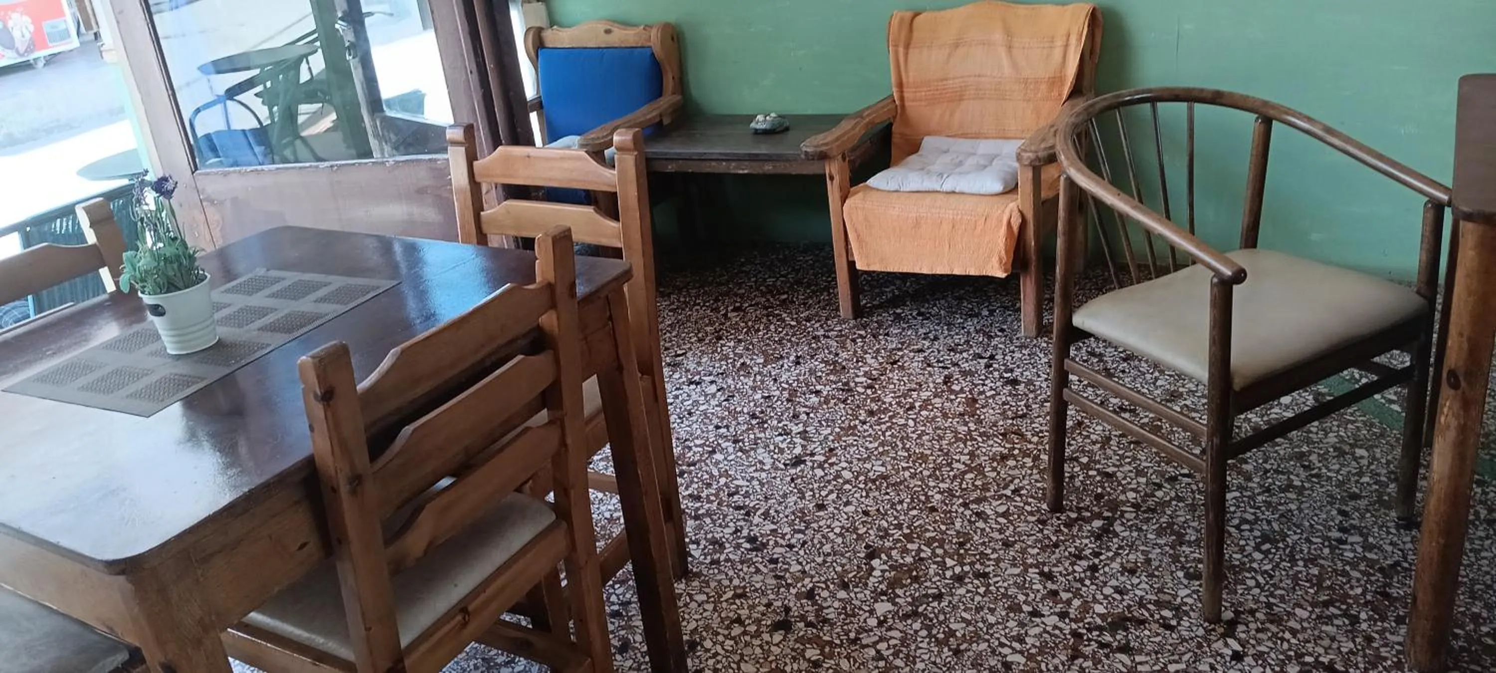 Property building in Hotel zakros rooms-restaurant