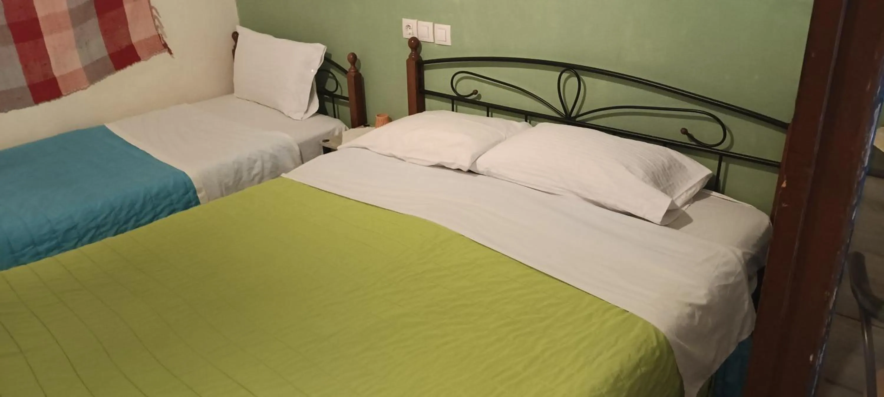 Bedroom, Bed in Hotel zakros rooms-restaurant