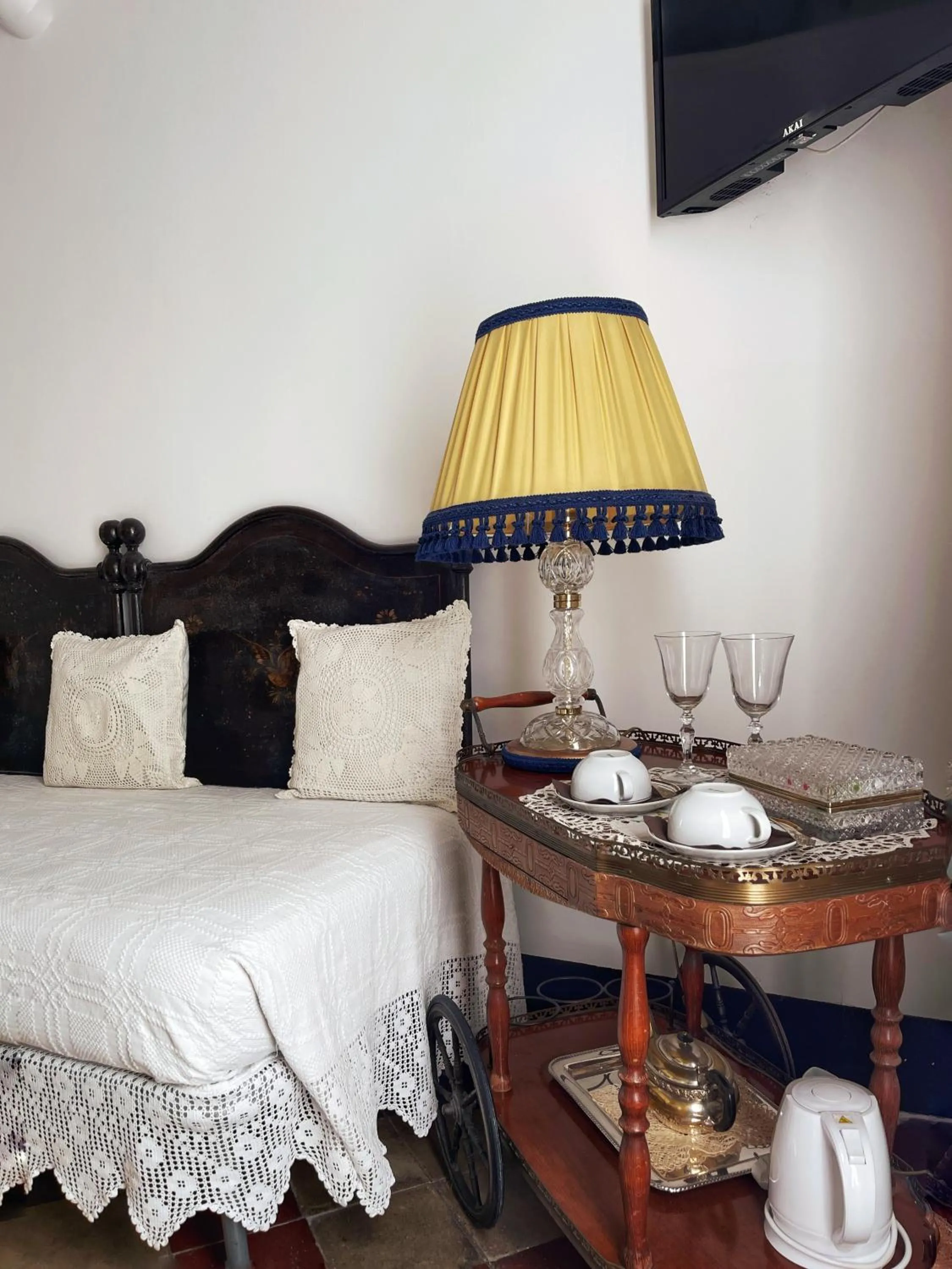 Photo of the whole room, Bed in Fera O' Luni