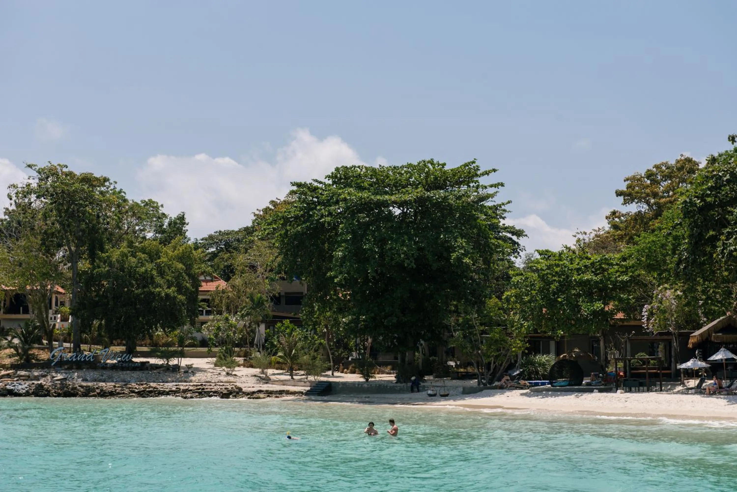 Beach in Samed Tropical Resort