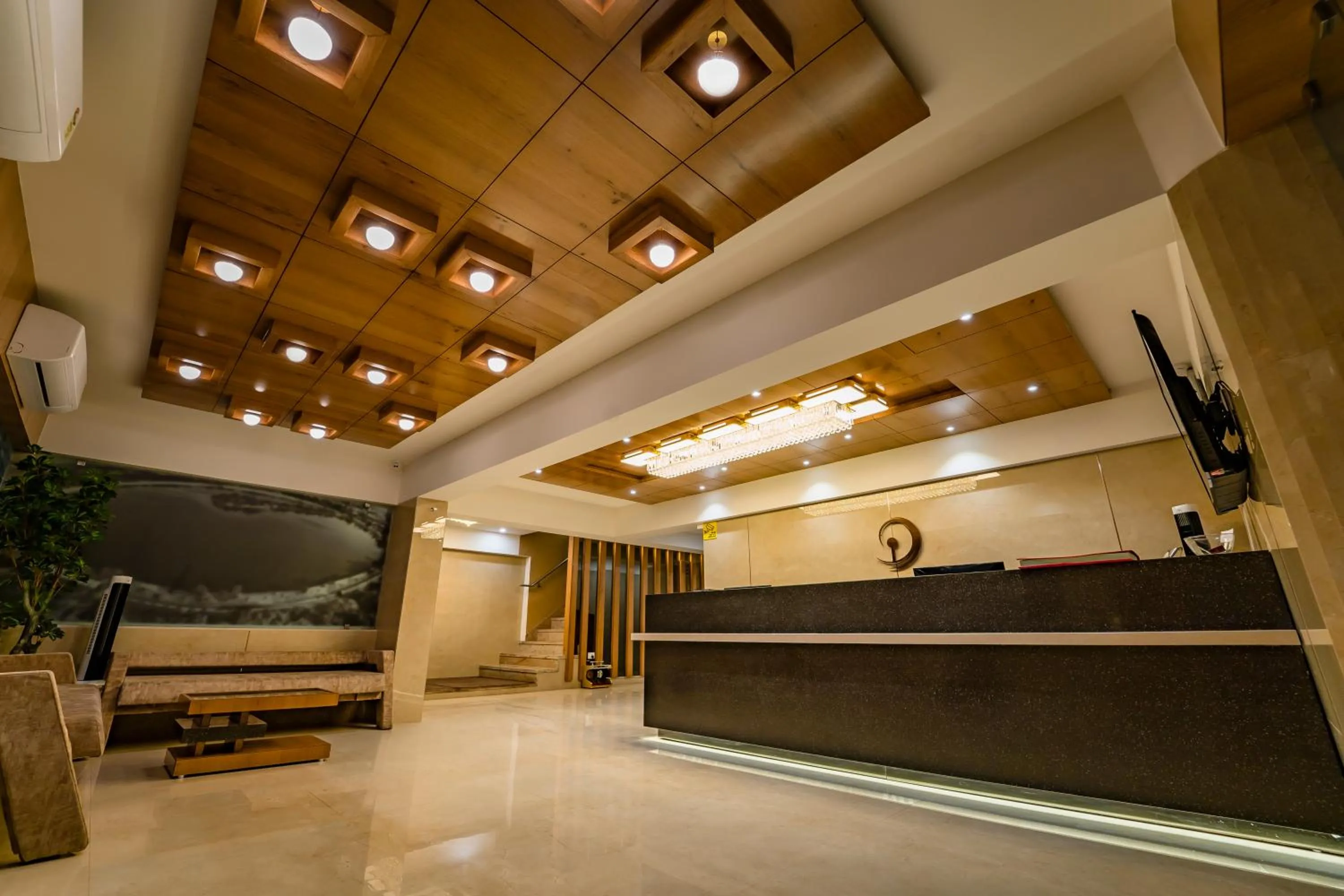 Lobby or reception in Hotel Pleasant Lake