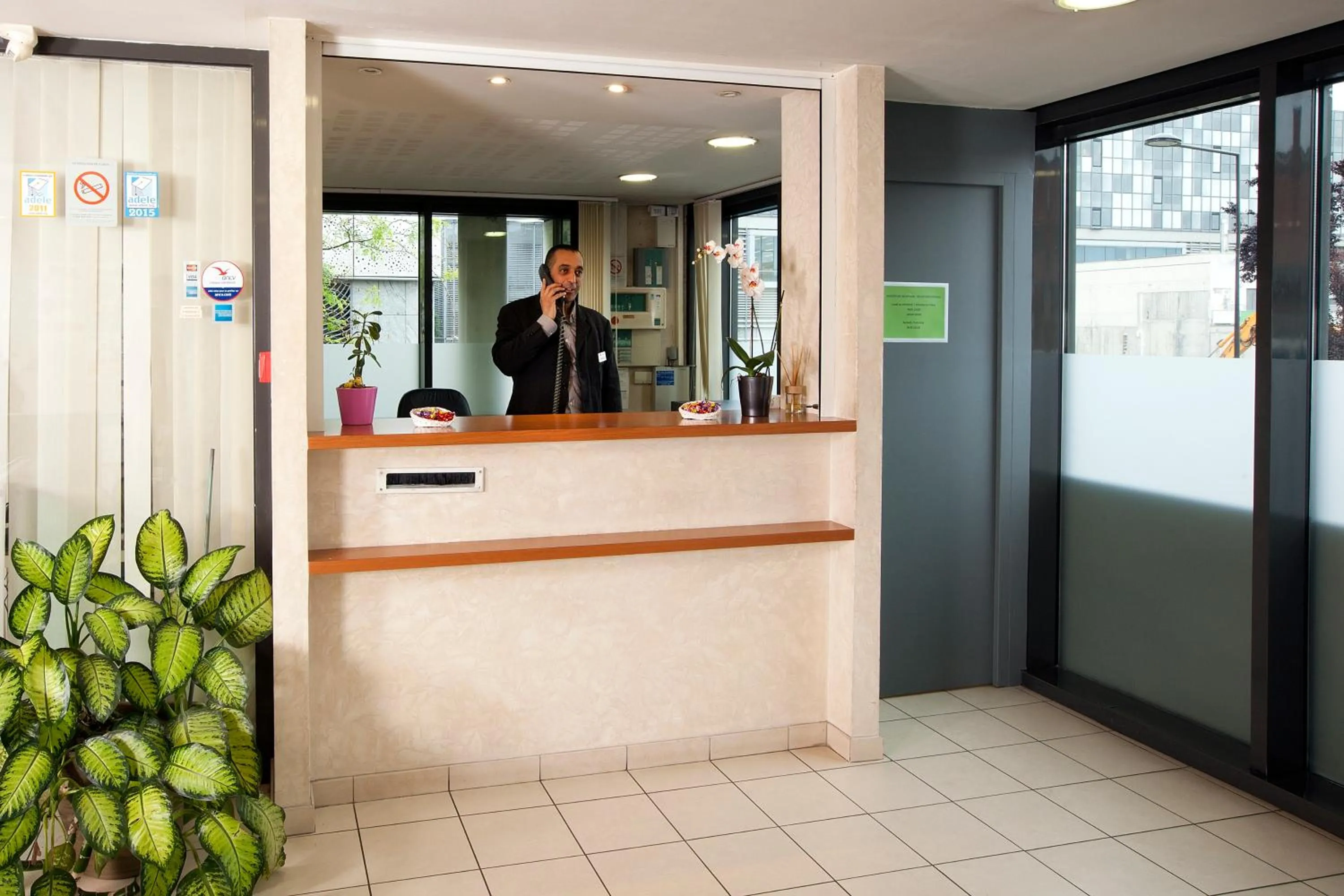 Lobby or reception in Séjours & Affaires Paris Ivry