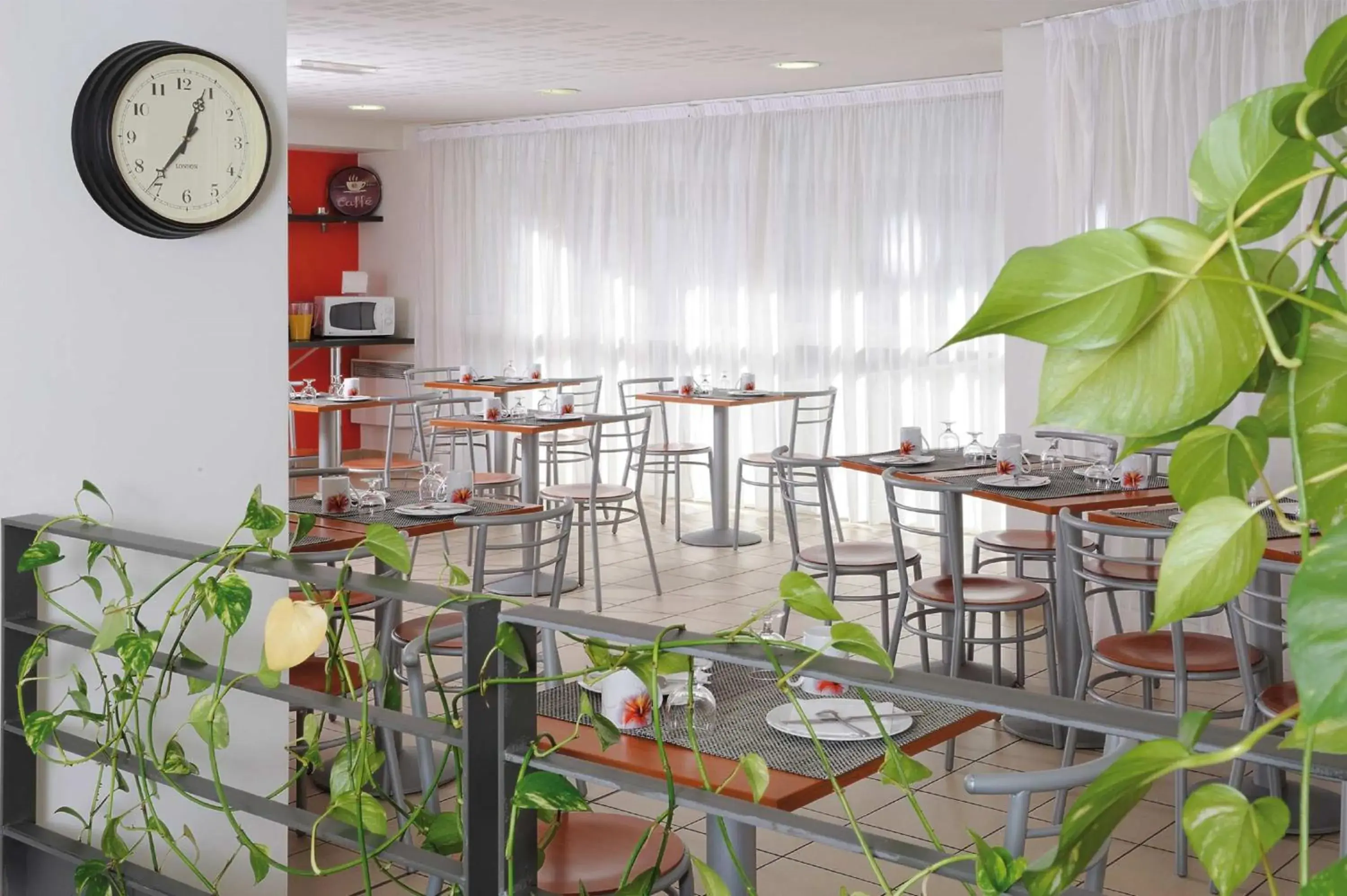 Restaurant/places to eat in Séjours & Affaires Paris Ivry Restaurant/places to eat in Séjours & Affaires Paris Ivry