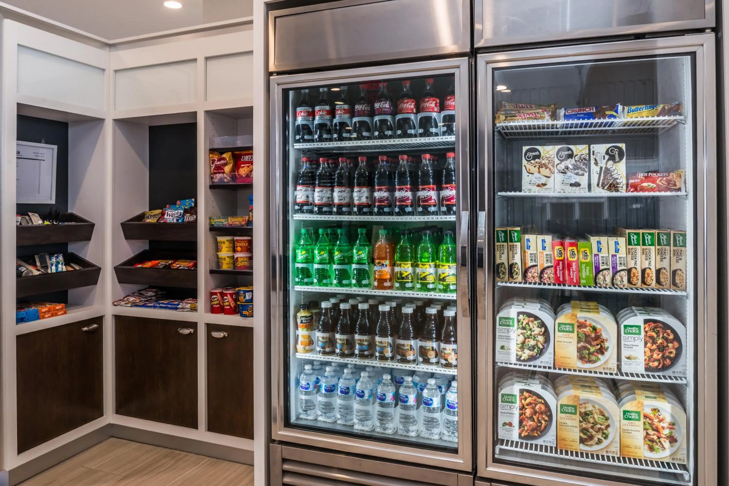 Restaurant/places to eat in Holiday Inn Detroit Northwest - Livonia by IHG