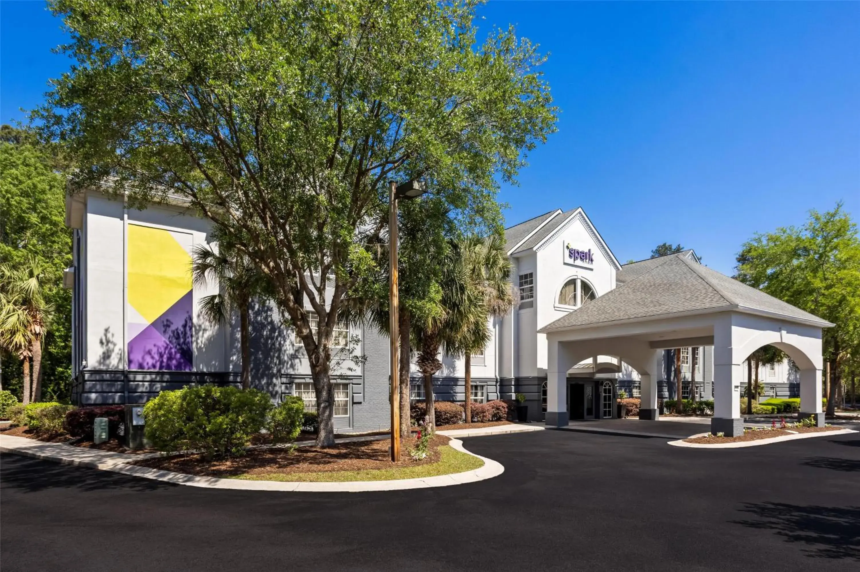 Property building in Spark by Hilton Bluffton Hilton Head Island Property building in Spark by Hilton Bluffton Hilton Head Island