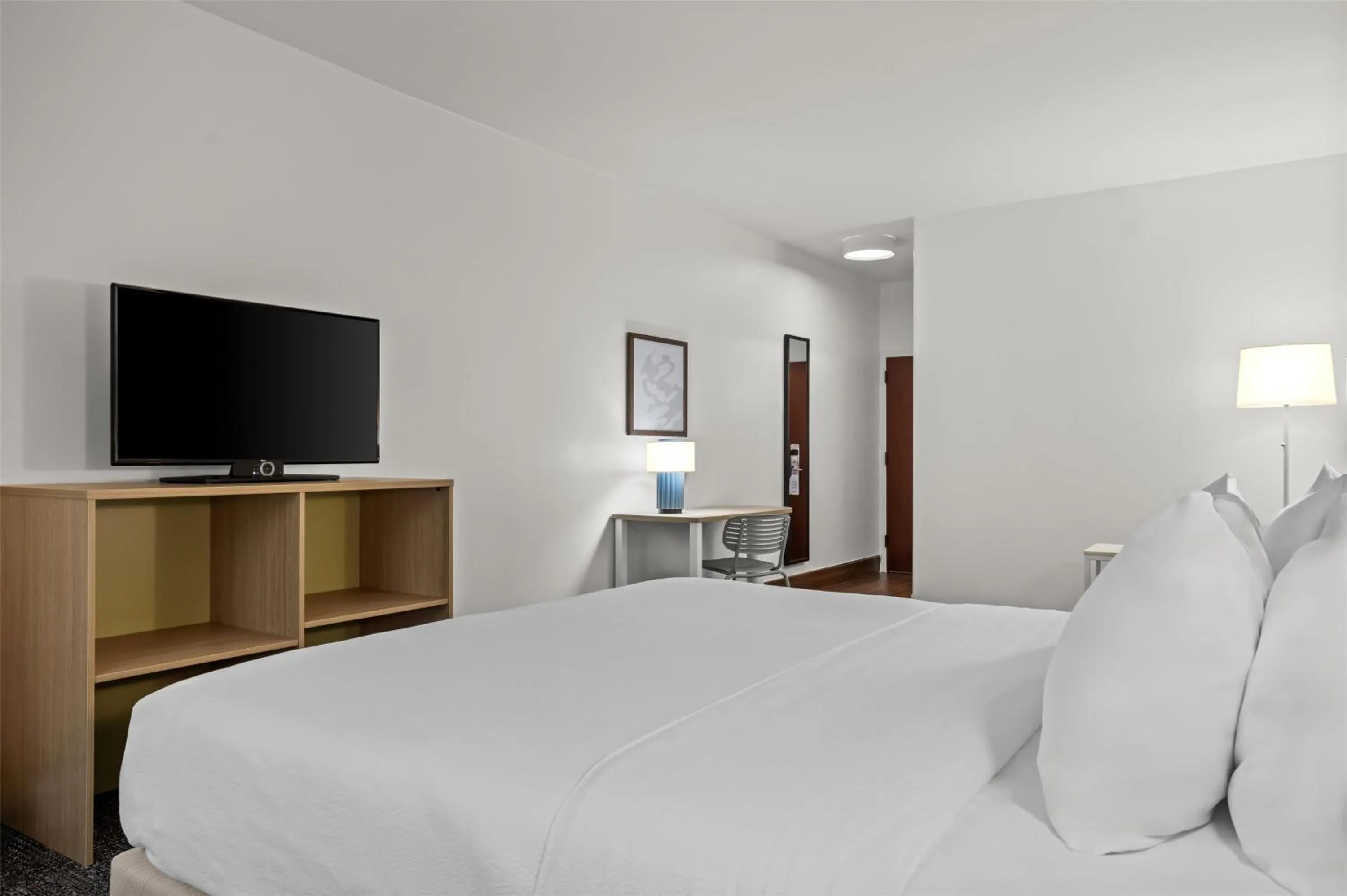 Bed in Spark by Hilton Bluffton Hilton Head Island