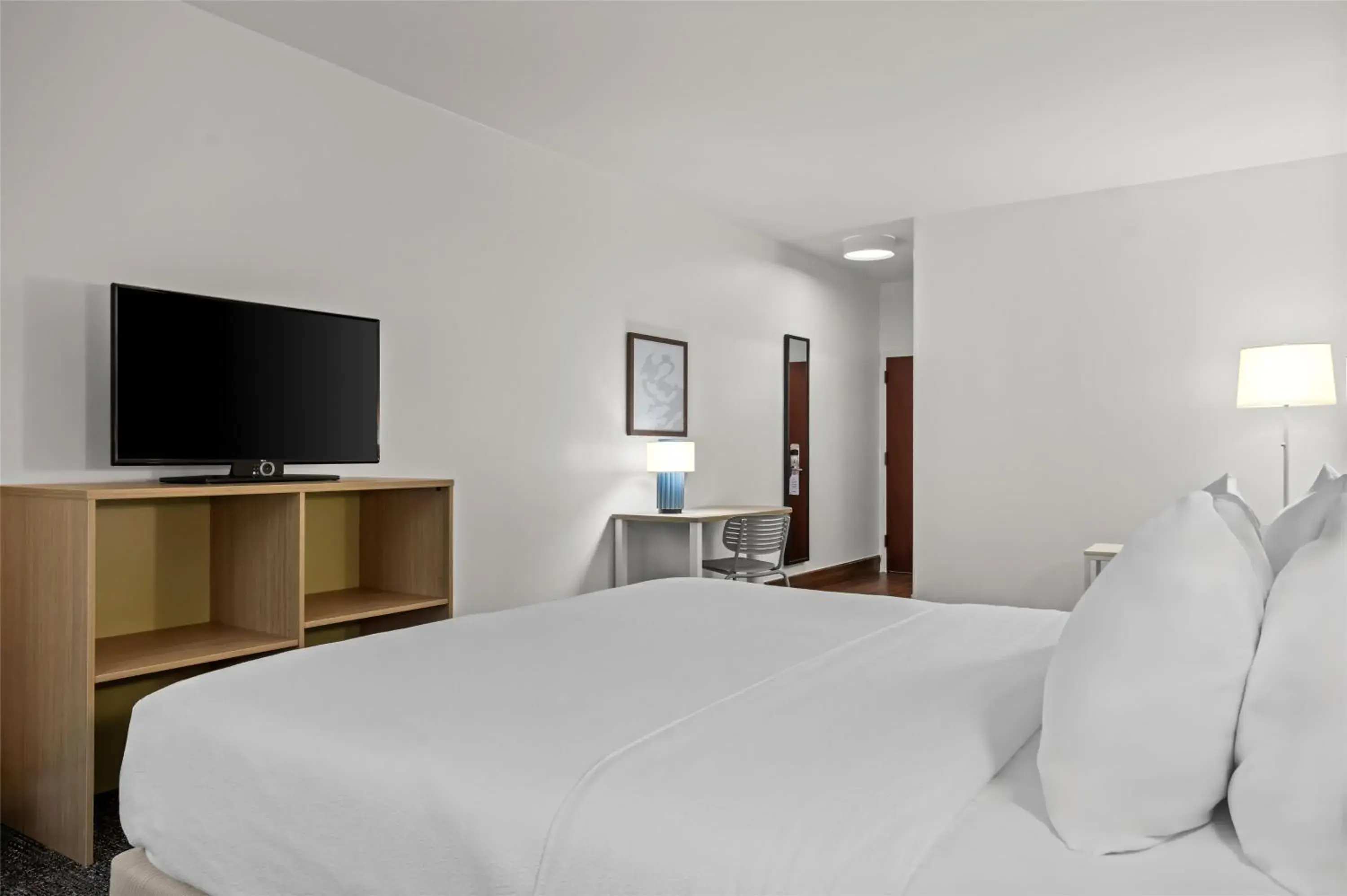 Bed in Spark by Hilton Bluffton Hilton Head Island Bed in Spark by Hilton Bluffton Hilton Head Island