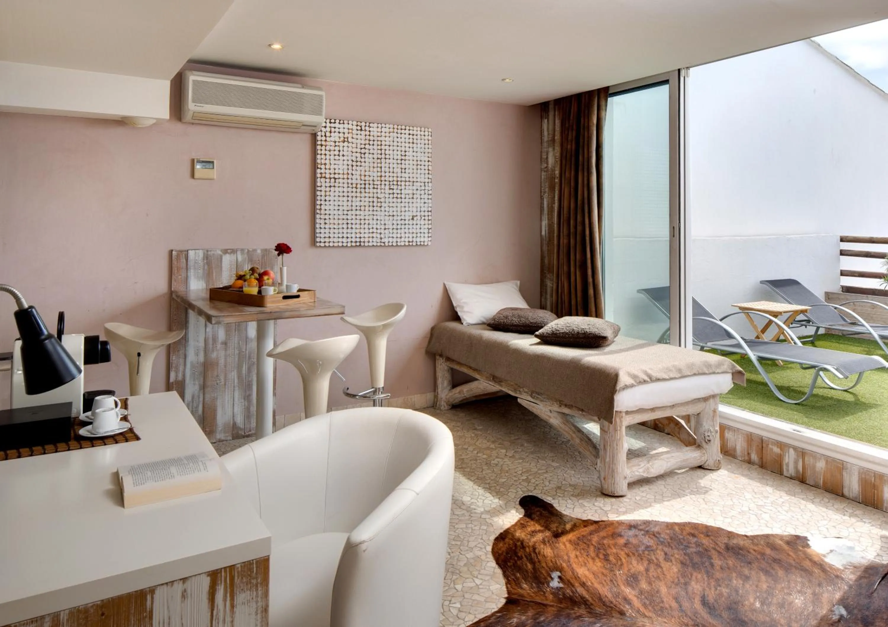 Seating area in Vila De La Mar & Spa