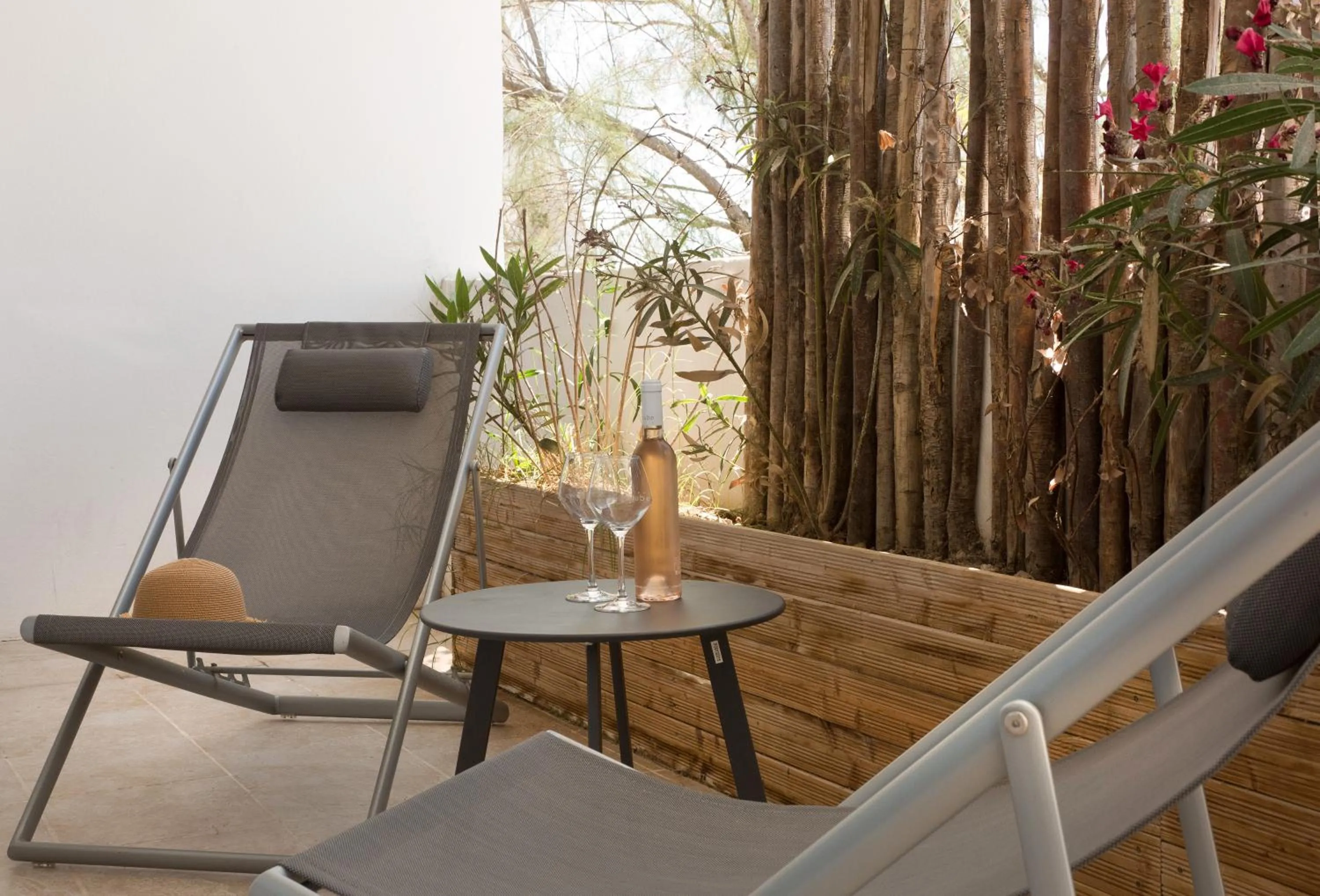 Patio in Vila De La Mar & Spa