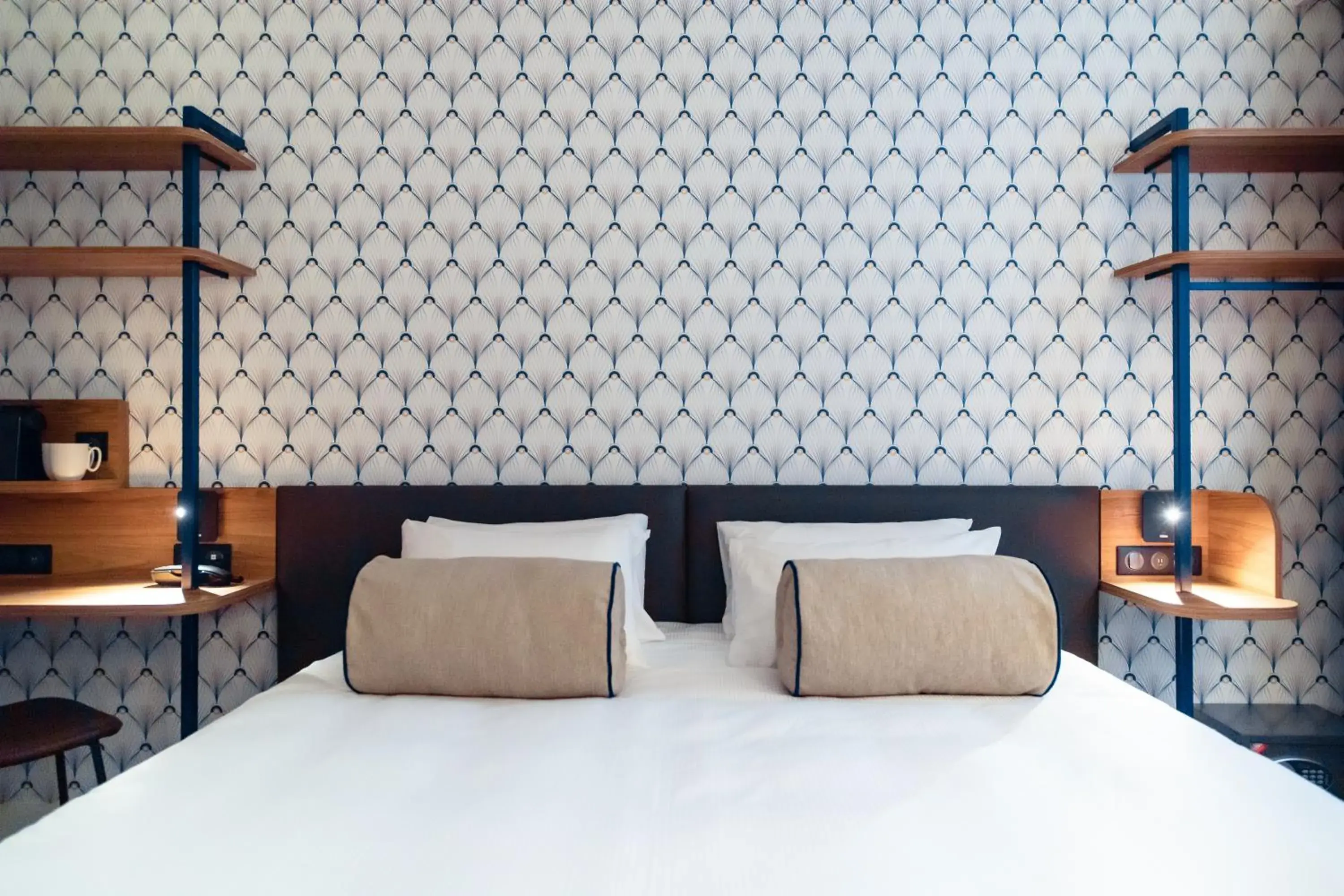 Standard Double Room in Hotel Bleu de Grenelle - Tour Eiffel Standard Double Room in Hotel Bleu de Grenelle - Tour Eiffel