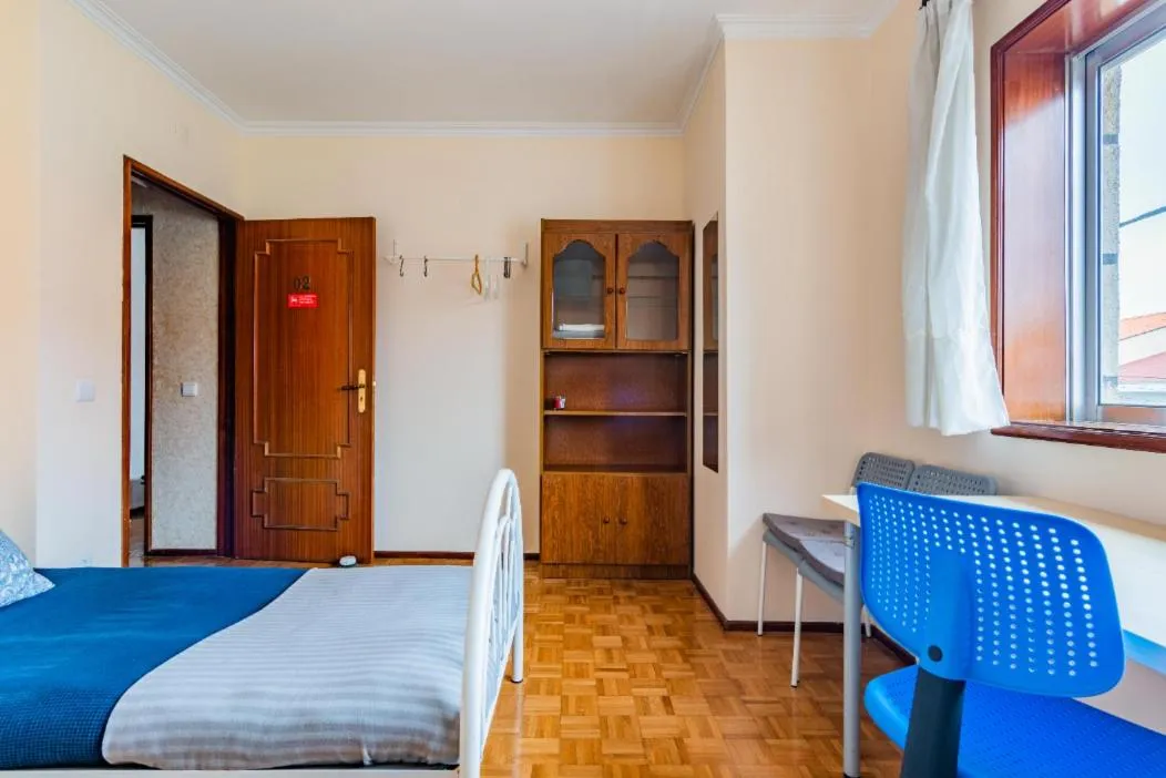 Photo of the whole room, Bed in Casa dos Azulejos