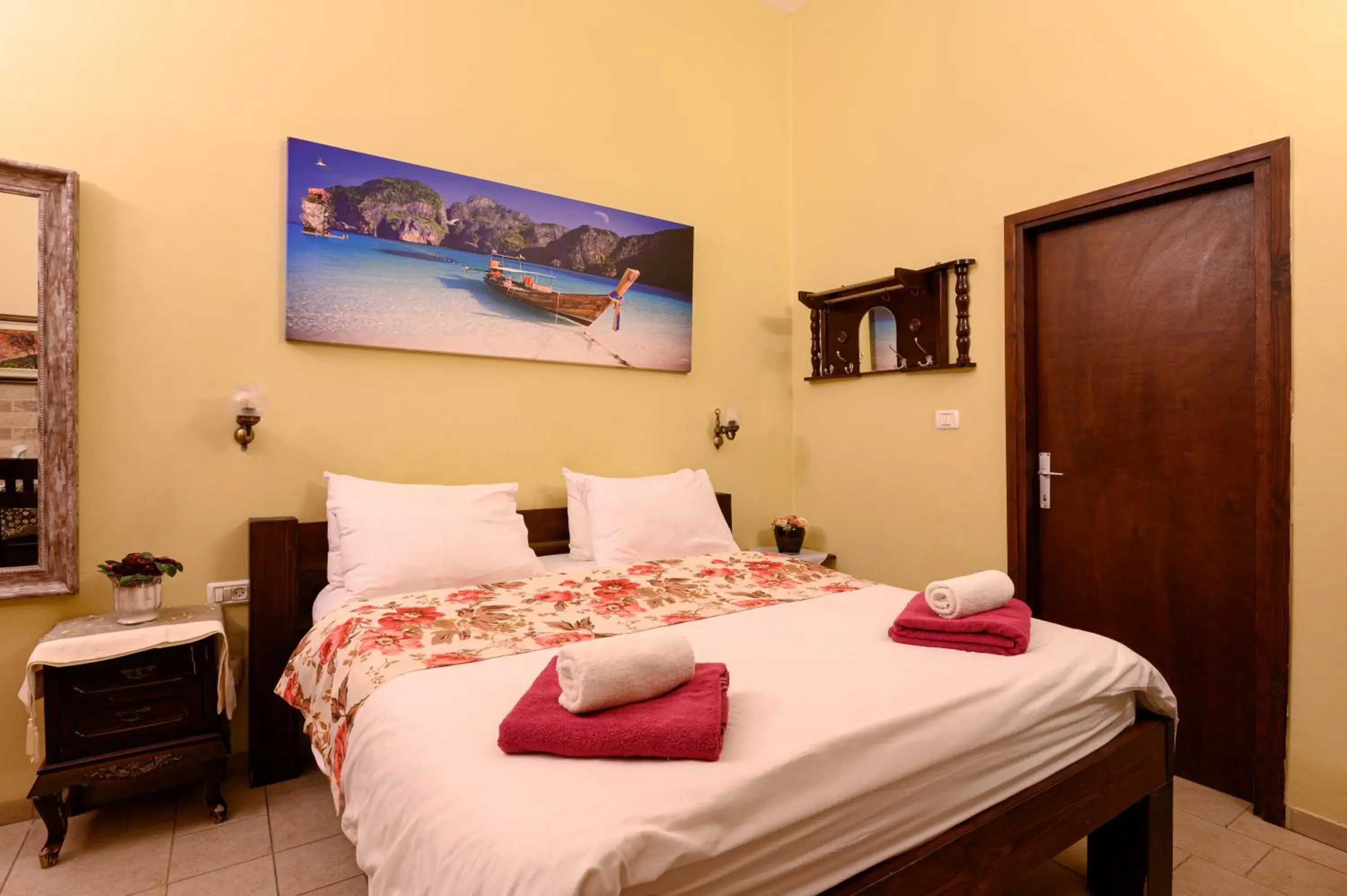 Studio in My Place in the Colony Studio in My Place in the Colony