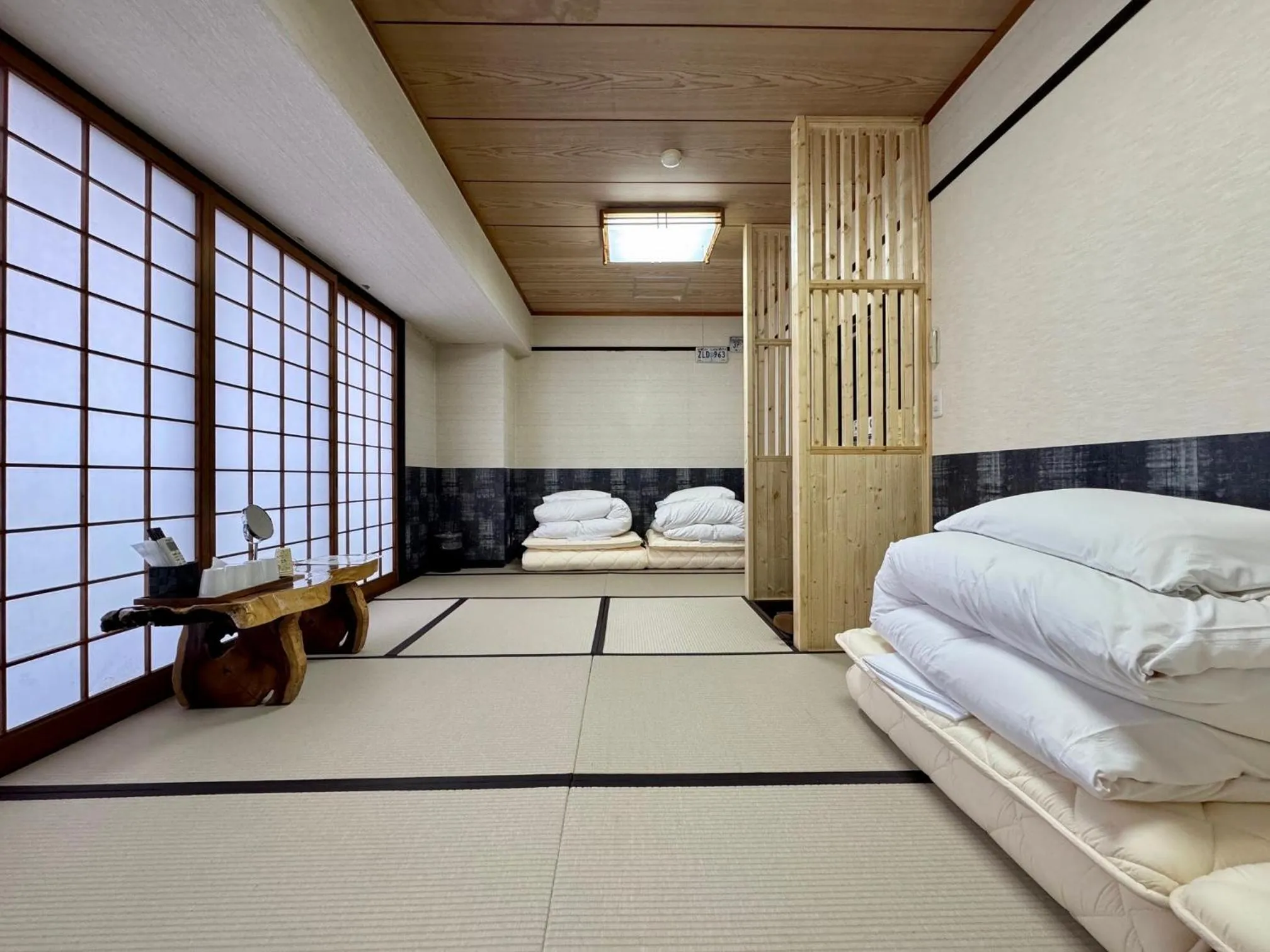 Photo of the whole room, Bed in Yufuin Akarinoyado