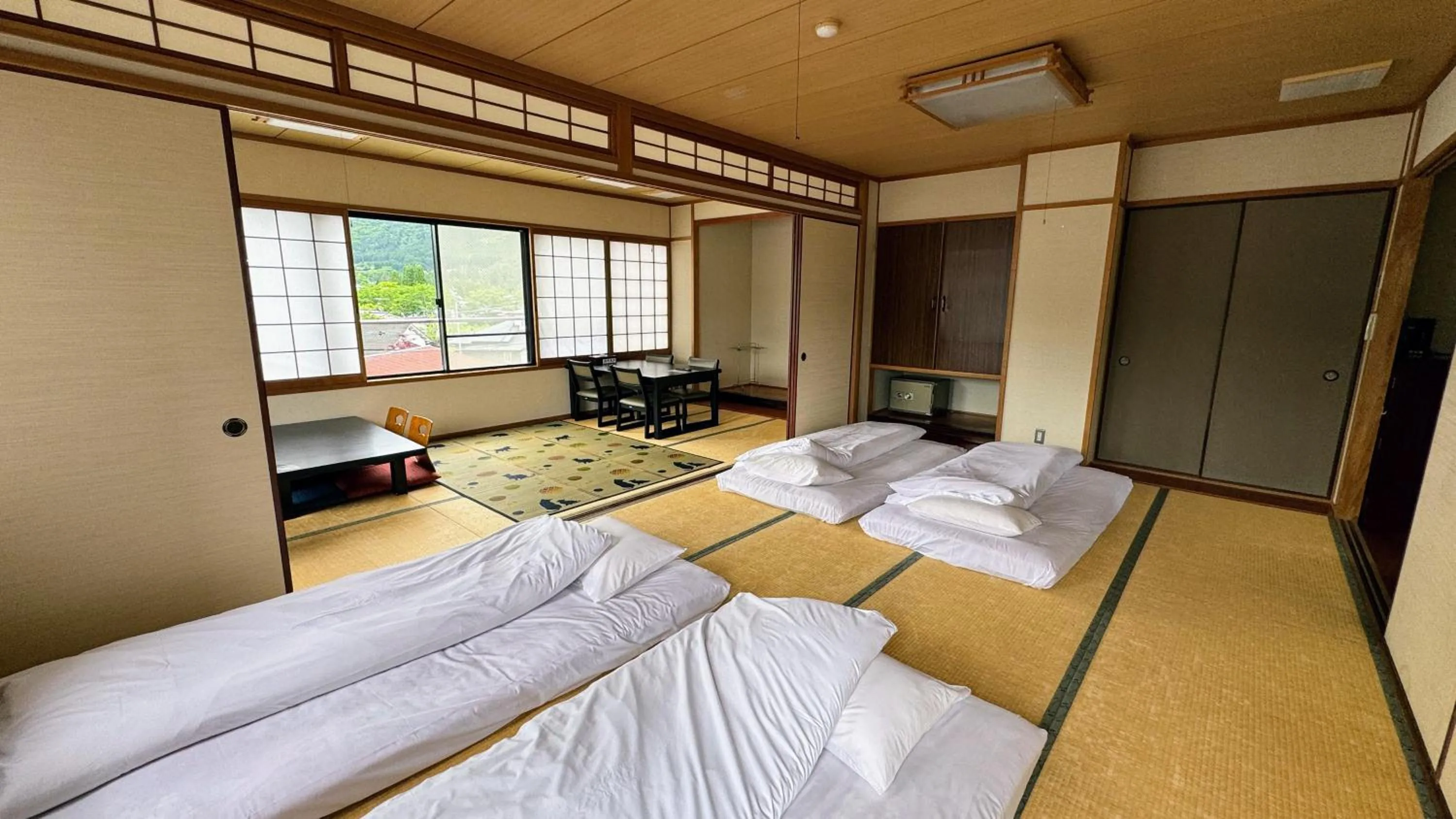 Photo of the whole room, Bed in Yufuin Akarinoyado