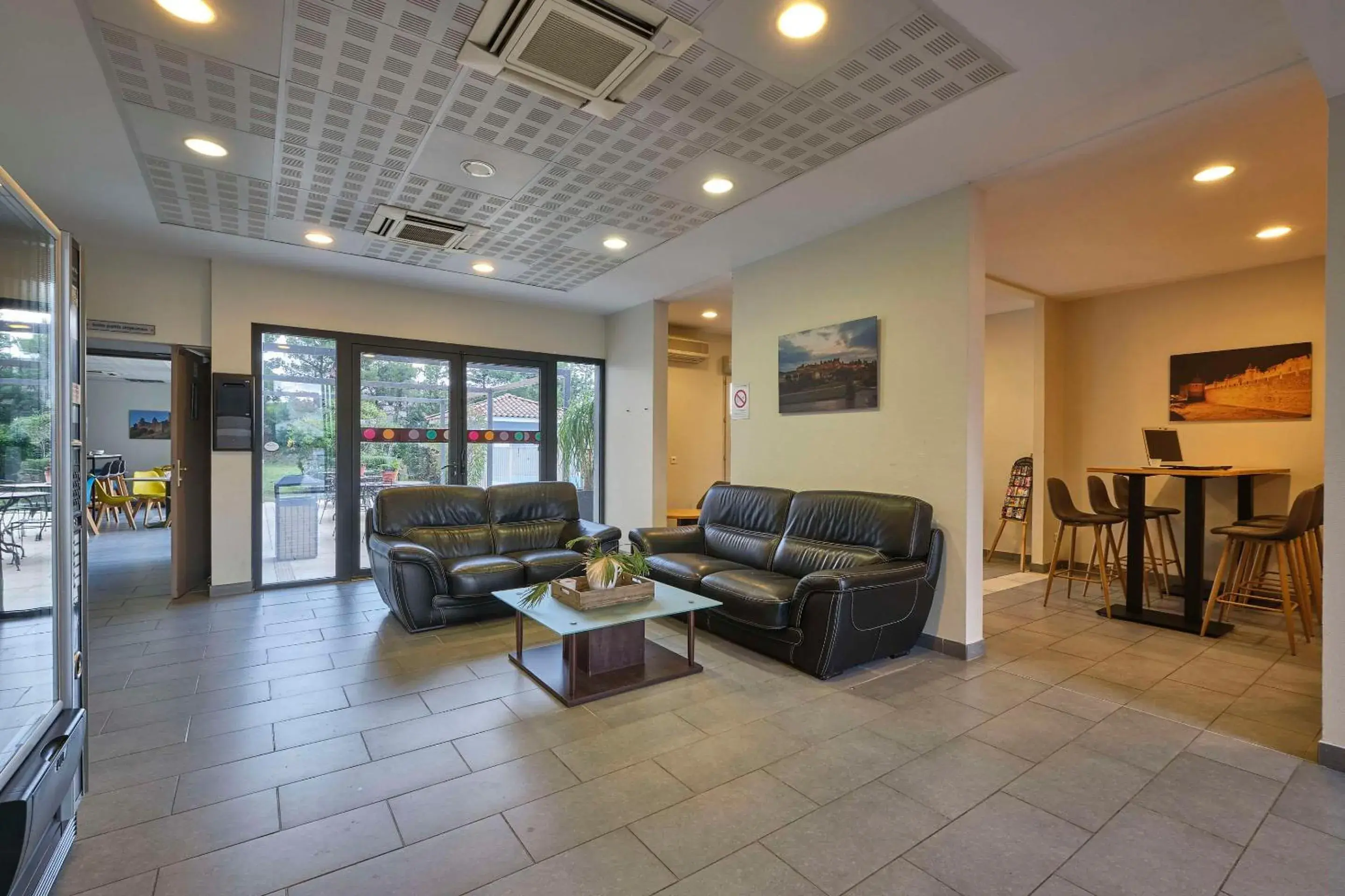 Lobby or reception in Comfort Aparthotel Carcassonne Lobby or reception in Comfort Aparthotel Carcassonne