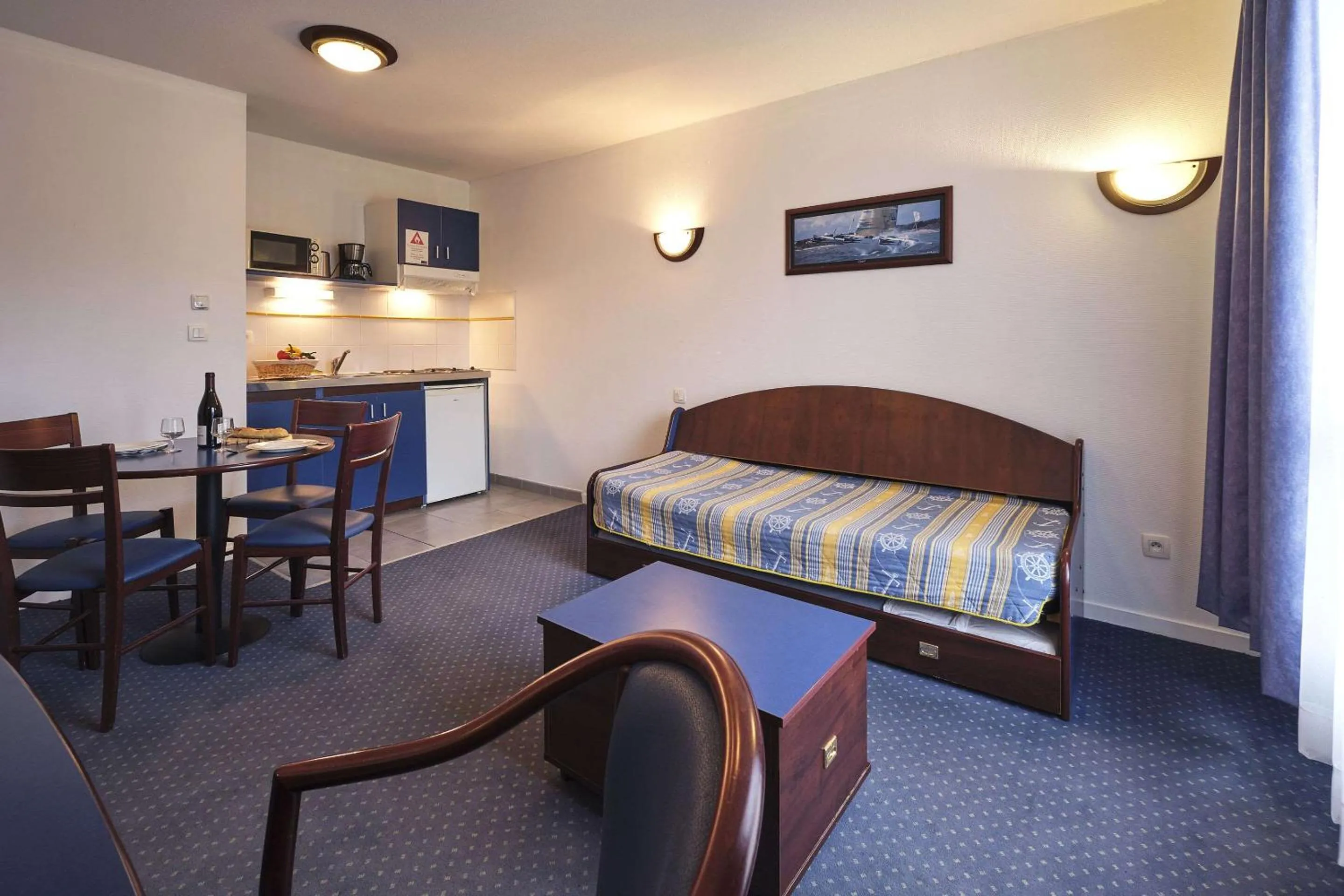 Bedroom in Comfort Aparthotel Carcassonne